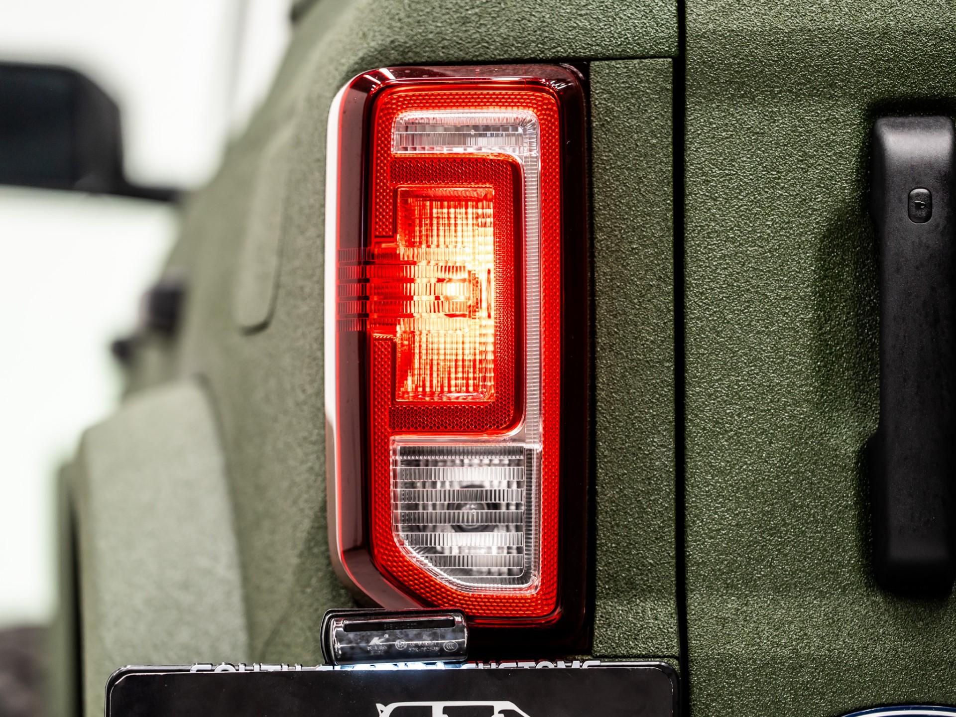 2026 FORD BRONCO 4X4 in Green, photo 13 of 50