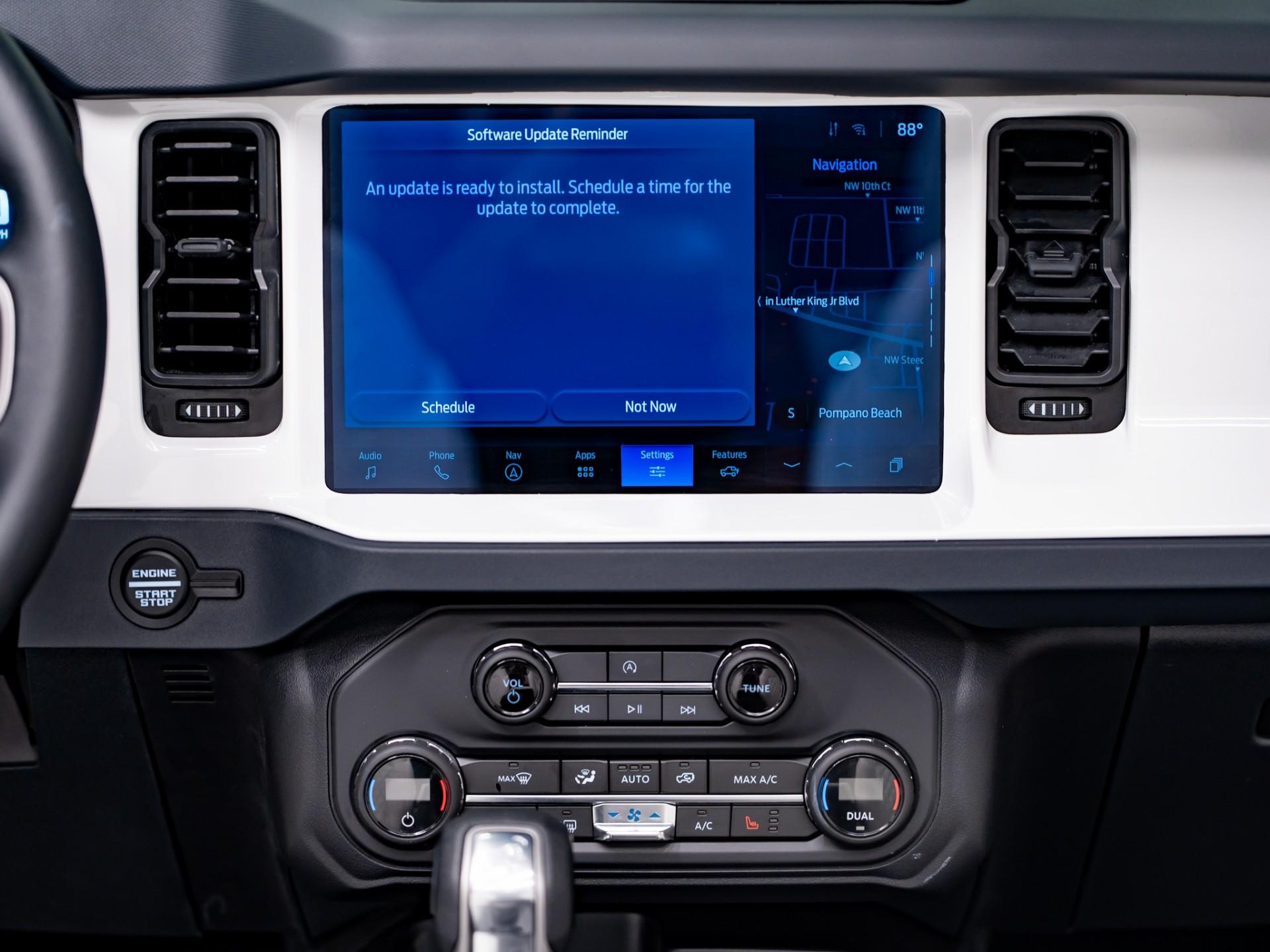 2026 FORD BRONCO 4X4 in Baby Blue, photo 43 of 51