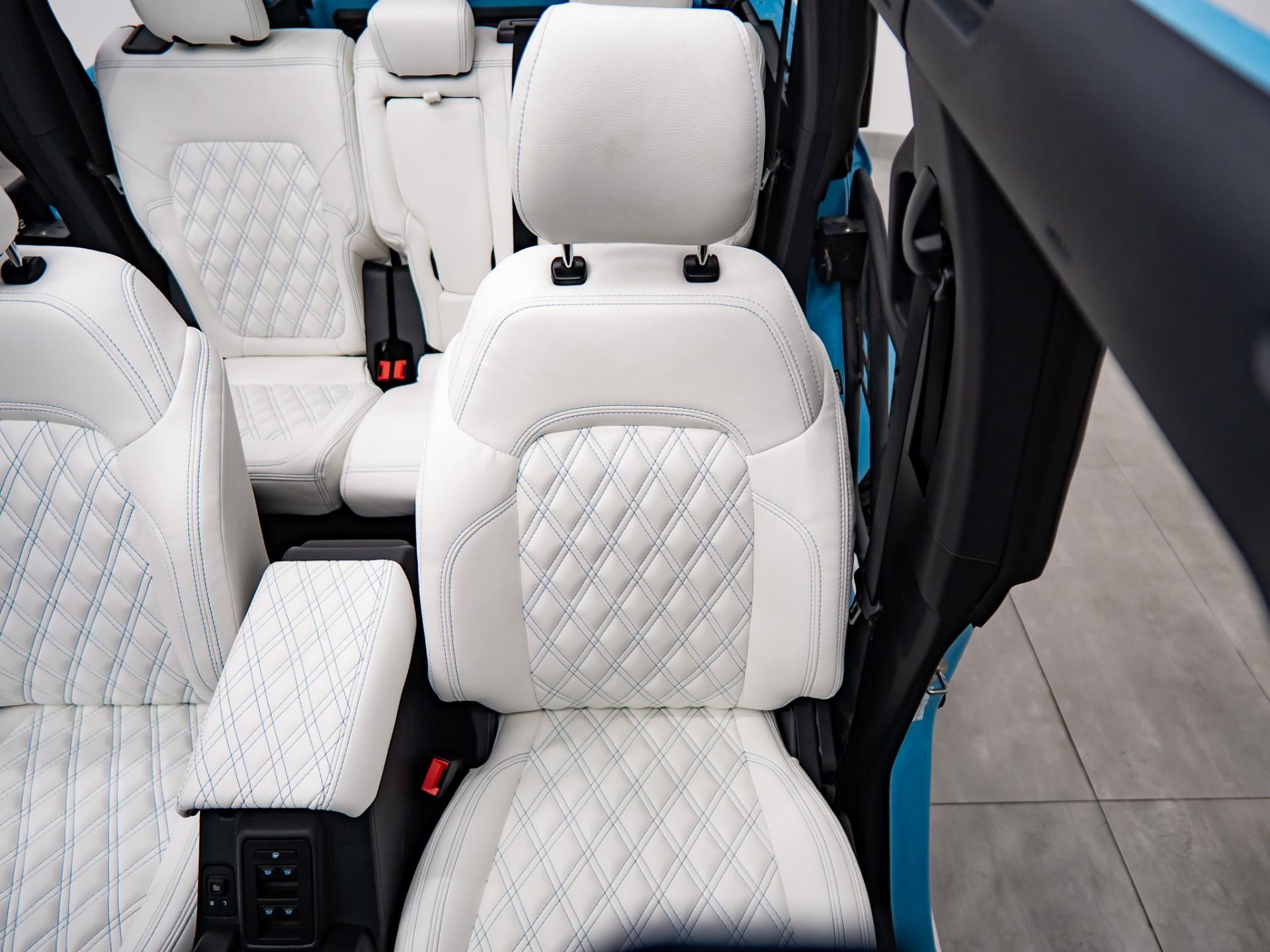 2026 FORD BRONCO 4X4 in Baby Blue, photo 35 of 51