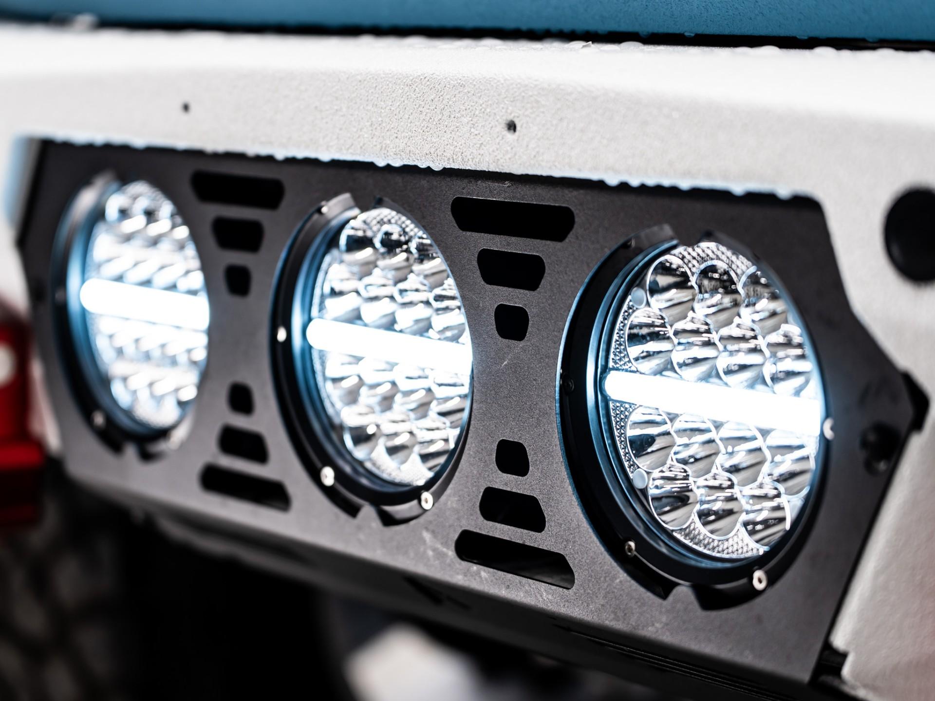 2026 FORD BRONCO 4X4 in Baby Blue, photo 25 of 51