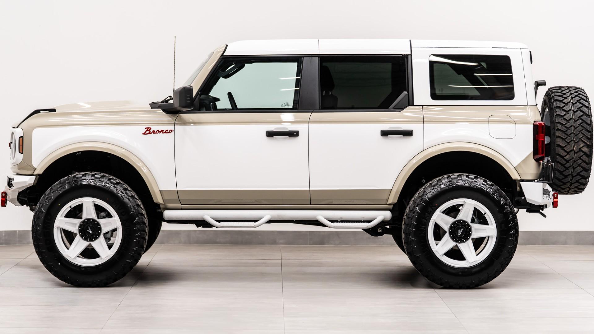 2026 FORD BRONCO 4X4 in Tan, photo 8 of 60