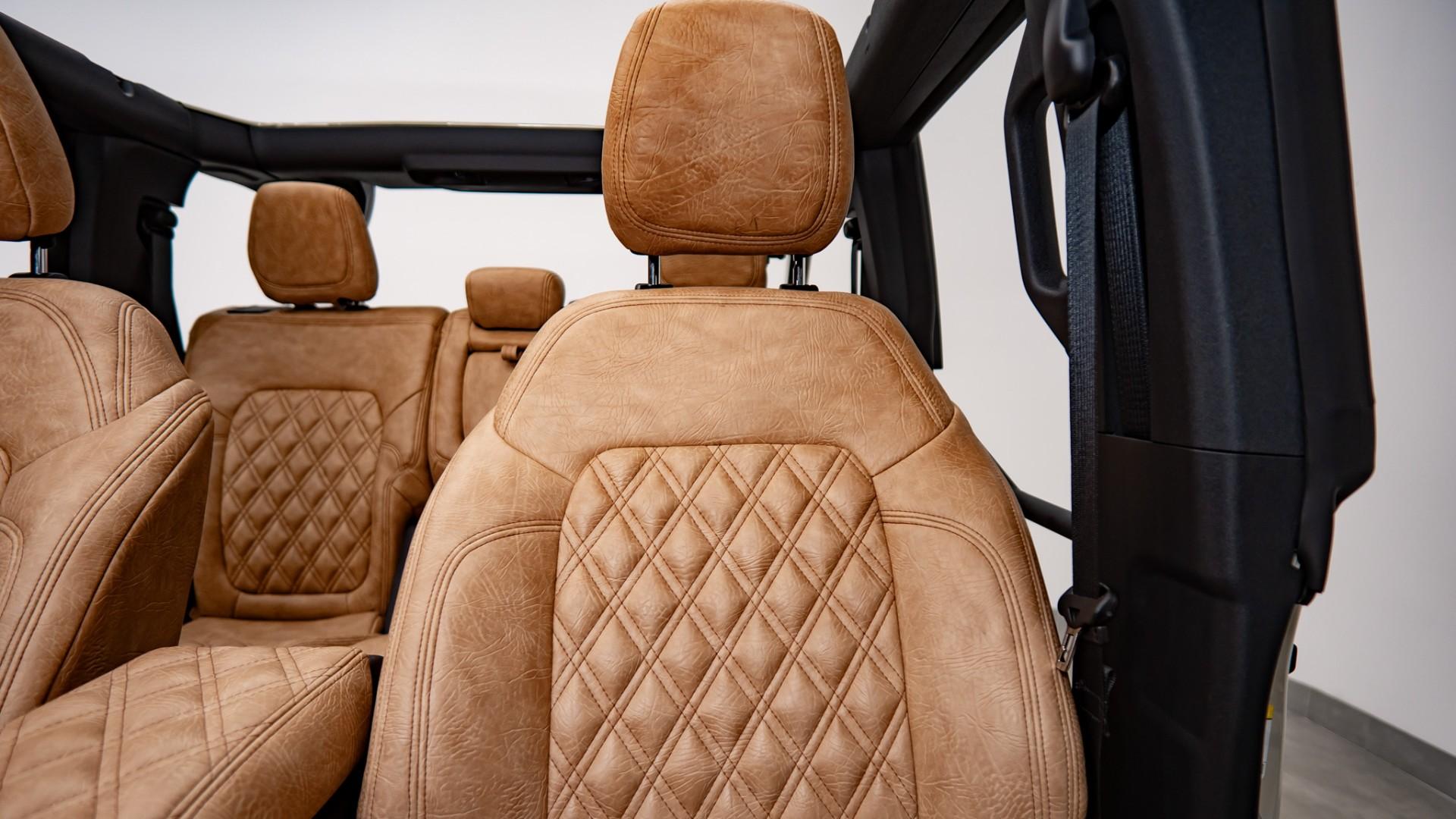 2026 FORD BRONCO 4X4 in Tan, photo 46 of 60