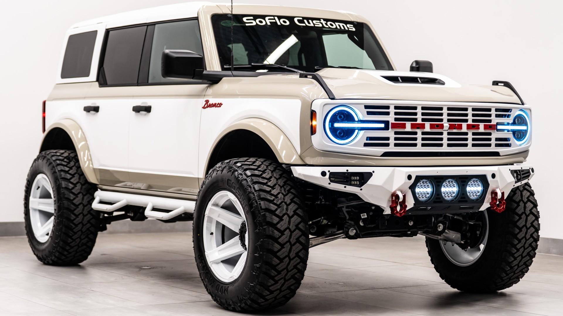 2026 FORD BRONCO 4X4 in Tan, photo 22 of 60