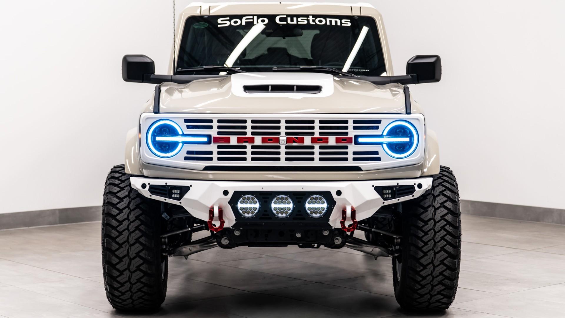 2026 FORD BRONCO 4X4 in Tan, photo 2 of 60