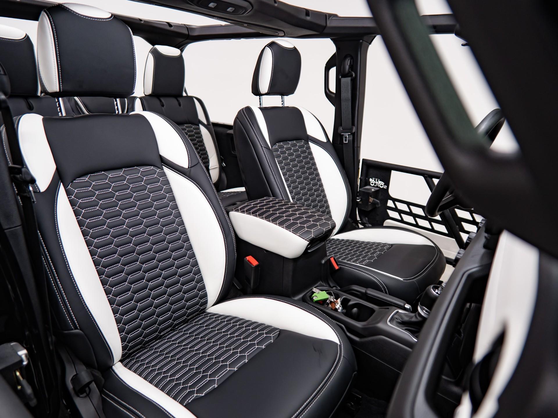 2026 JEEP WRANGLER 4X4 in Black Clearcoat, photo 17 of 52