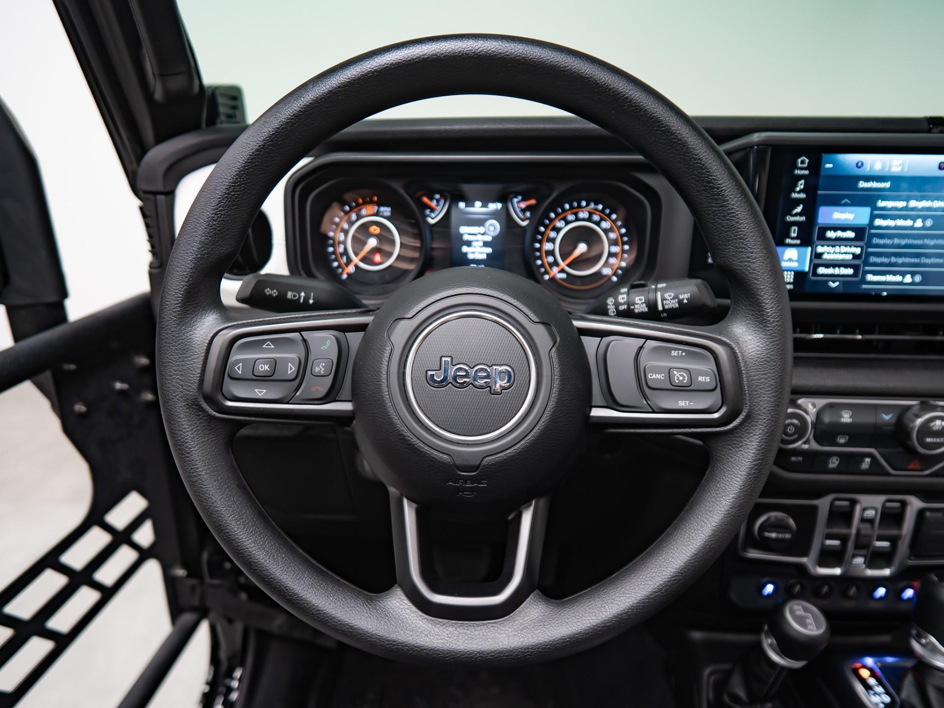 2026 JEEP WRANGLER 4X4 in Black Clearcoat, photo 27 of 52