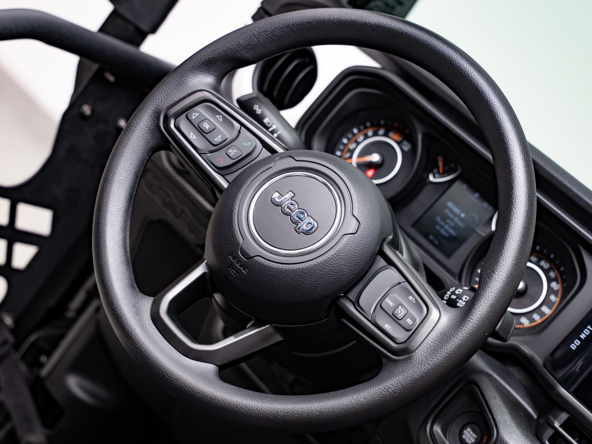 2026 JEEP WRANGLER 4X4 in Black Clearcoat, photo 32 of 52