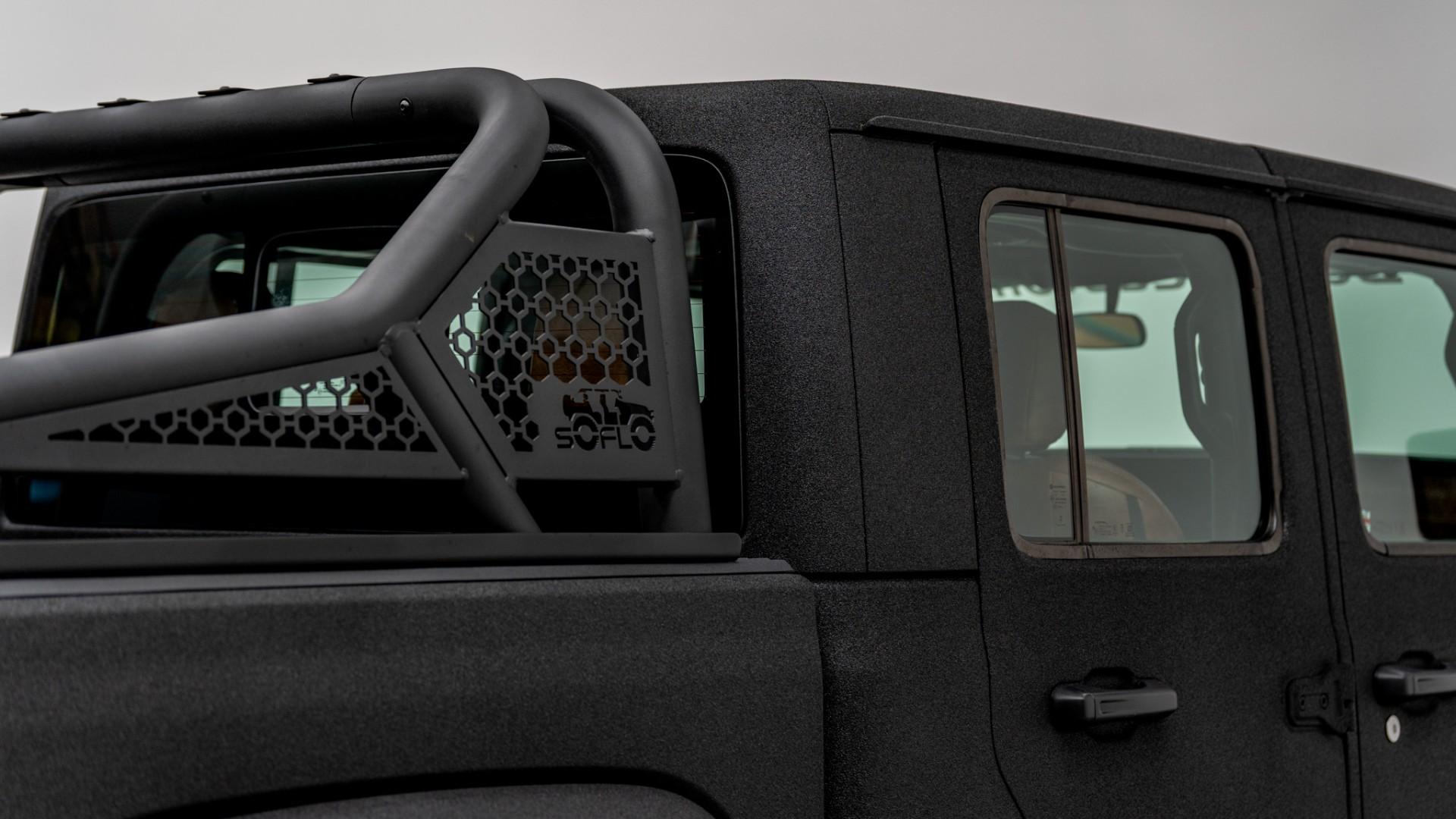 2026 JEEP GLADIATOR in Black, photo 19 of 60