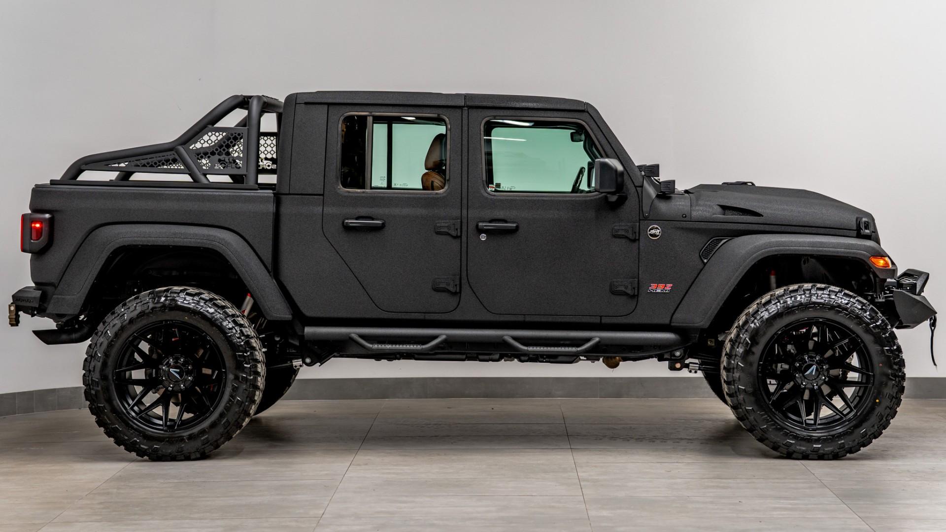 2026 JEEP GLADIATOR in Black, photo 4 of 60