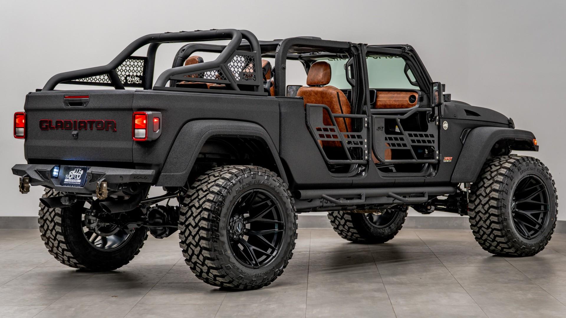 2026 JEEP GLADIATOR in Black, photo 24 of 60