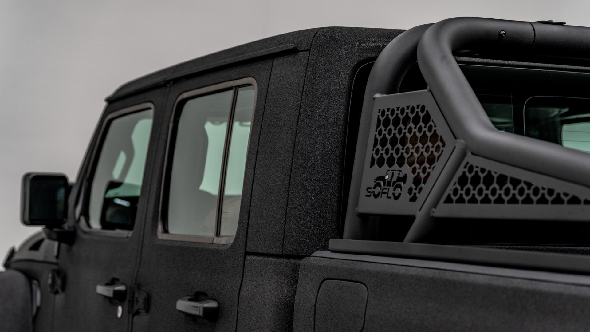 2026 JEEP GLADIATOR in Black, photo 11 of 60