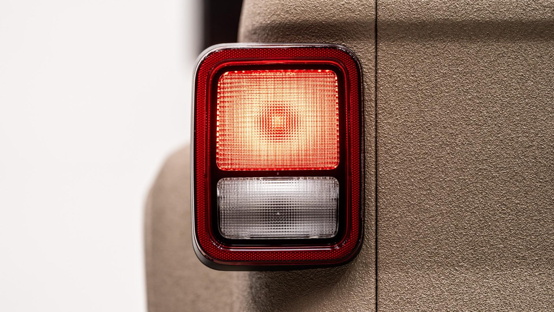 2026 JEEP GLADIATOR 4X4 in Tan, photo 15 of 60