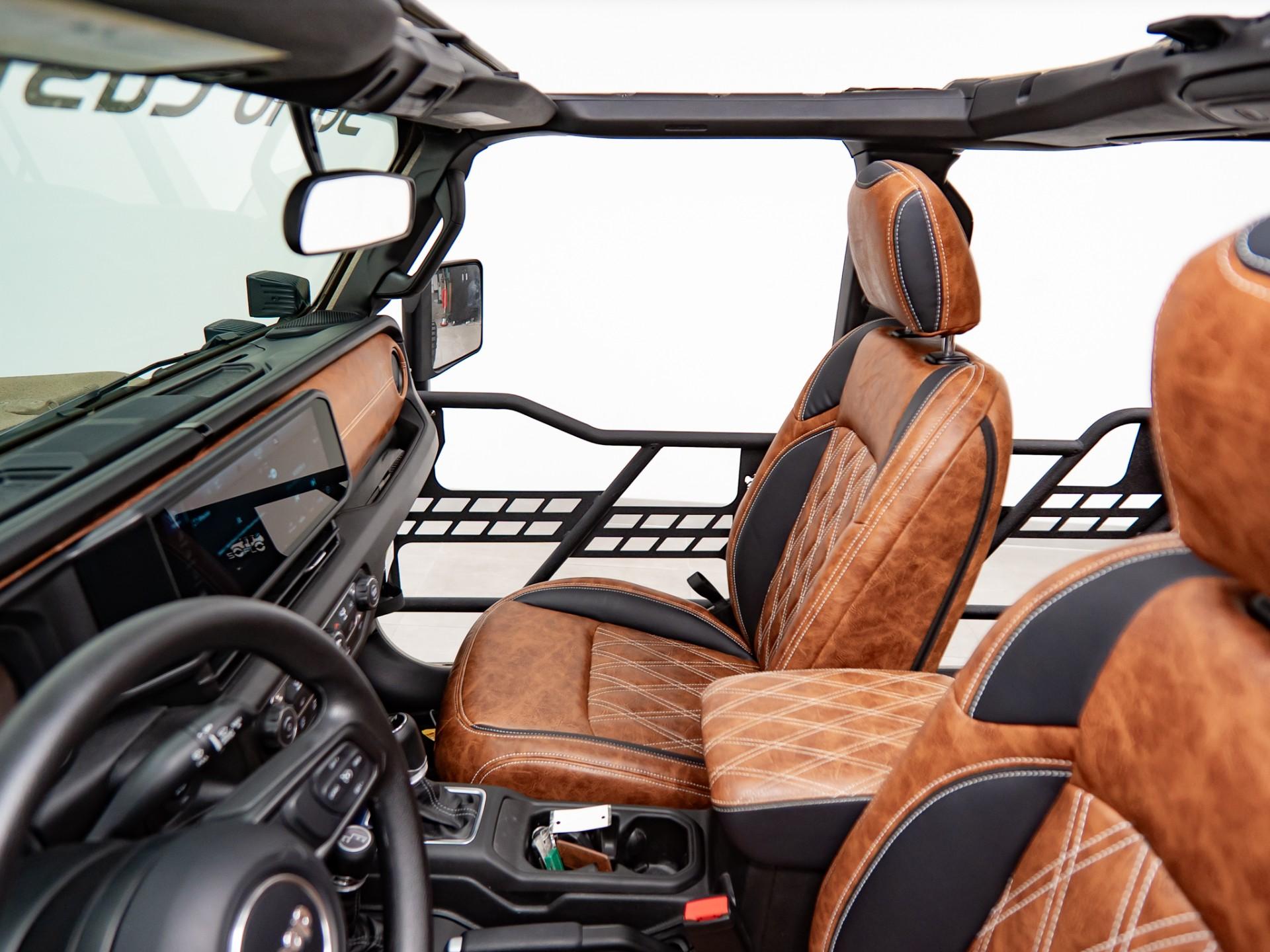 2026 JEEP GLADIATOR 4X4 in Tan, photo 44 of 60