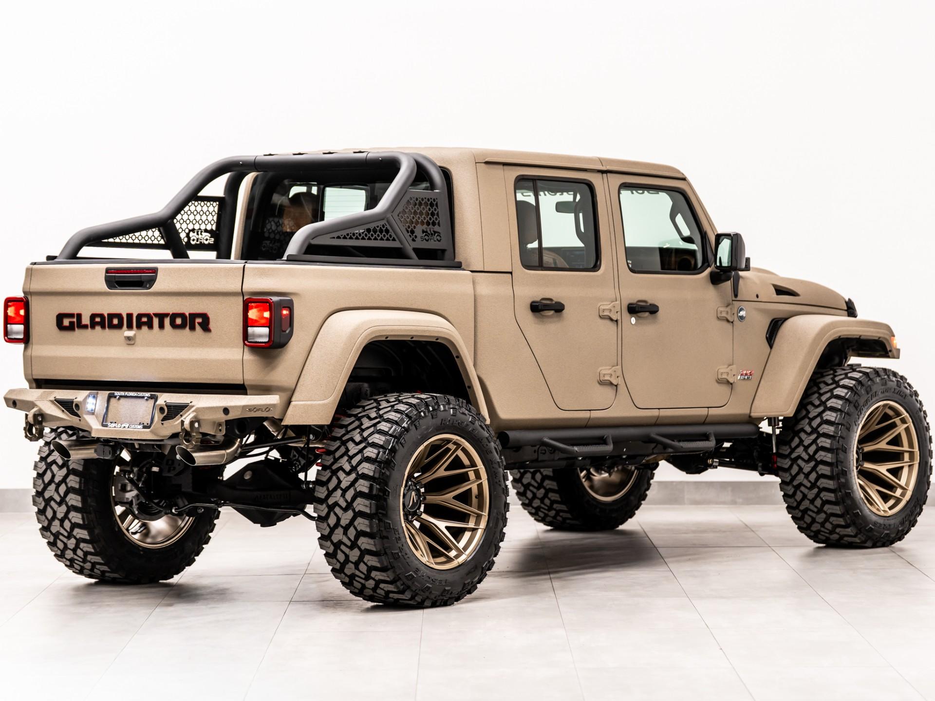 2026 JEEP GLADIATOR 4X4 in Tan, photo 11 of 60
