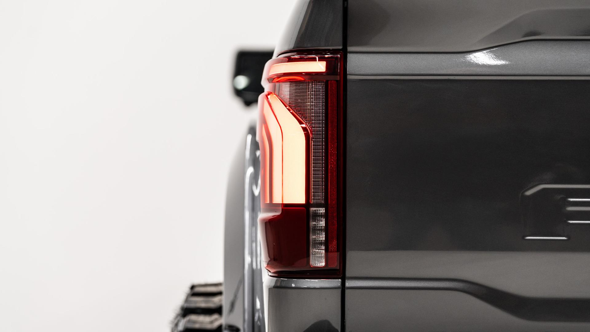 2024 FORD F-150 4X4 LARIAT in Carbonized Gray Metallic, photo 9 of 39