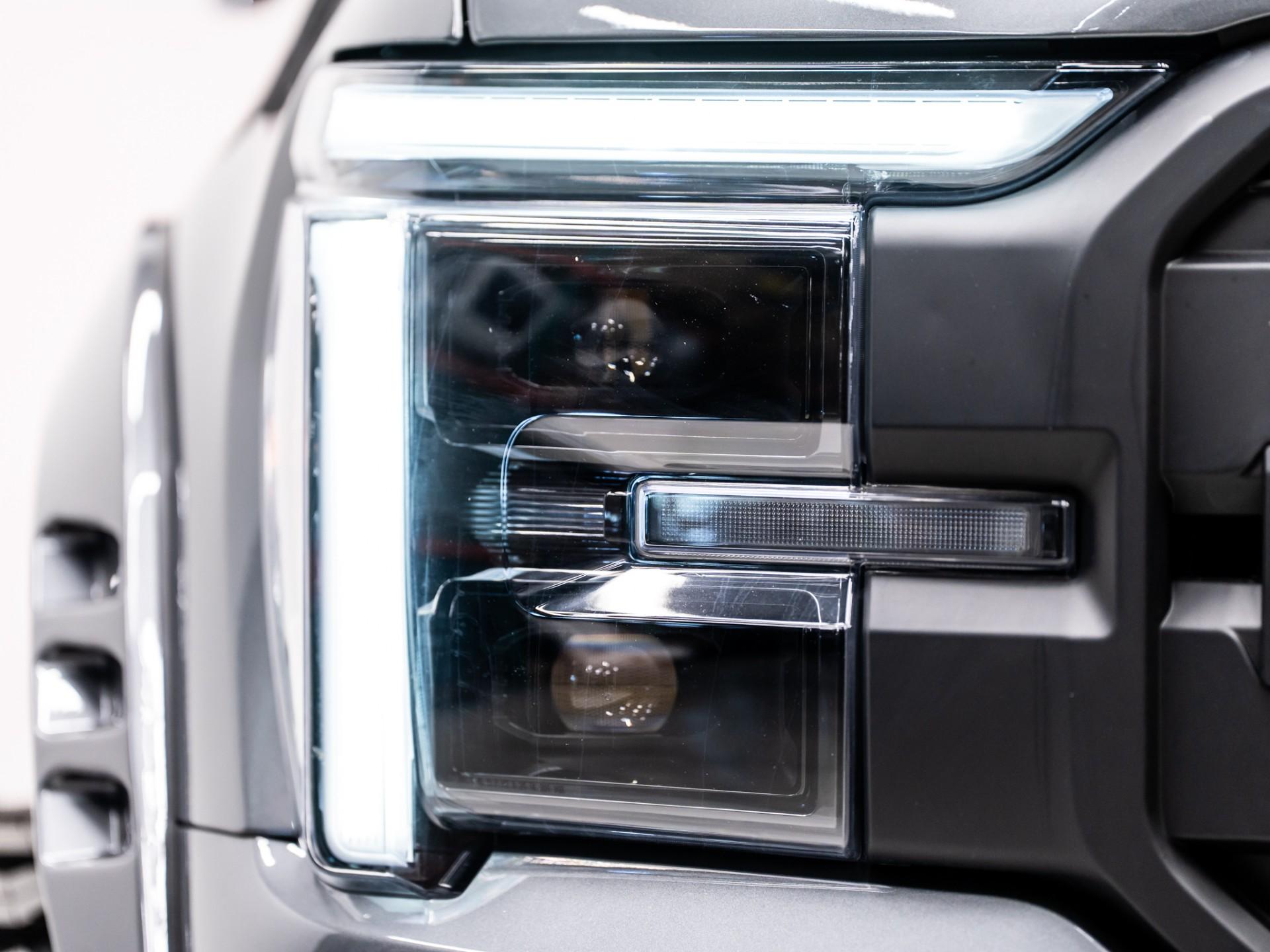 2025 FORD F-150 4X4 LARIAT in Carbonized Gray Metallic, photo 19 of 50