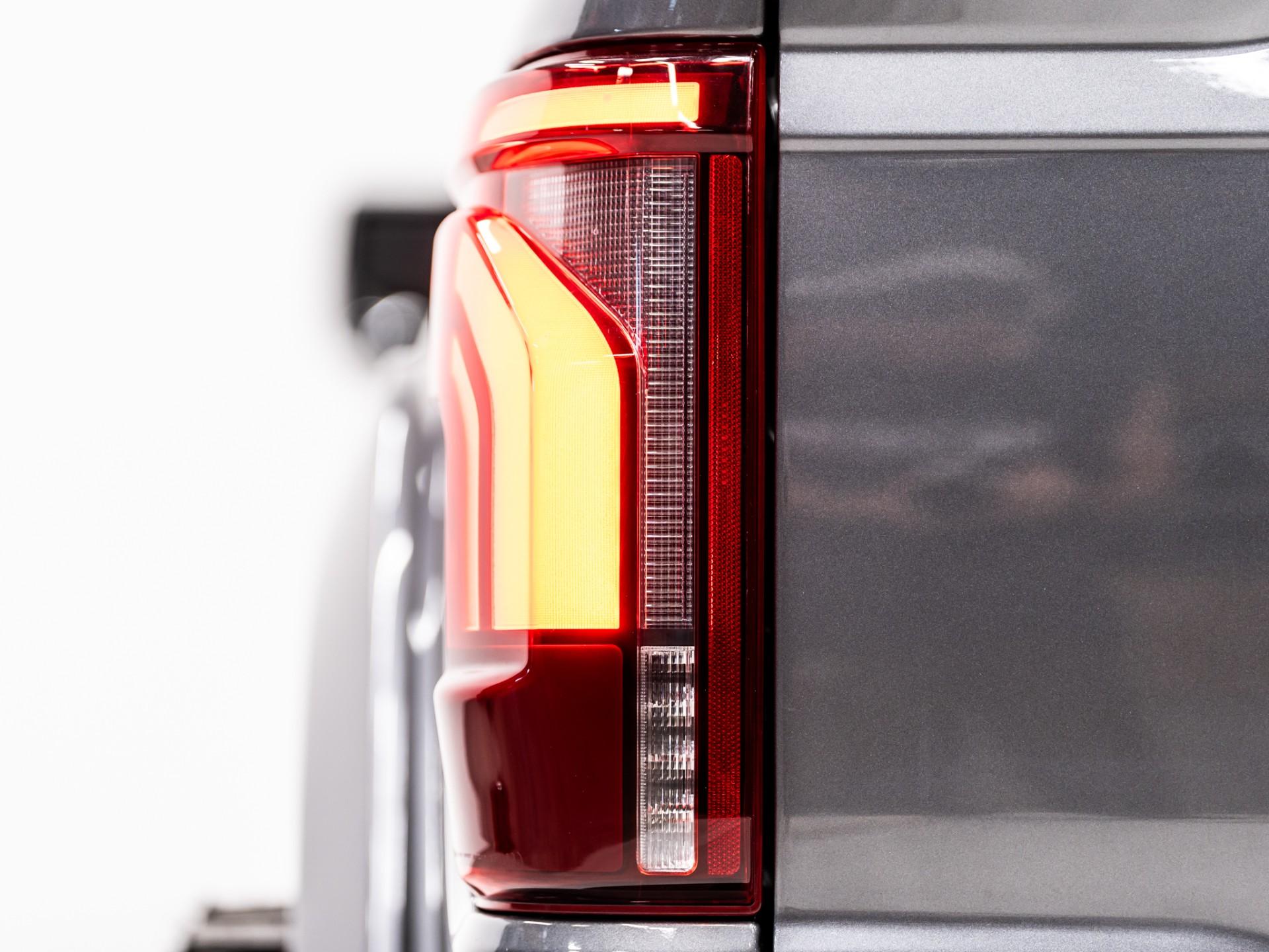 2025 FORD F-150 4X4 LARIAT in Carbonized Gray Metallic, photo 48 of 50