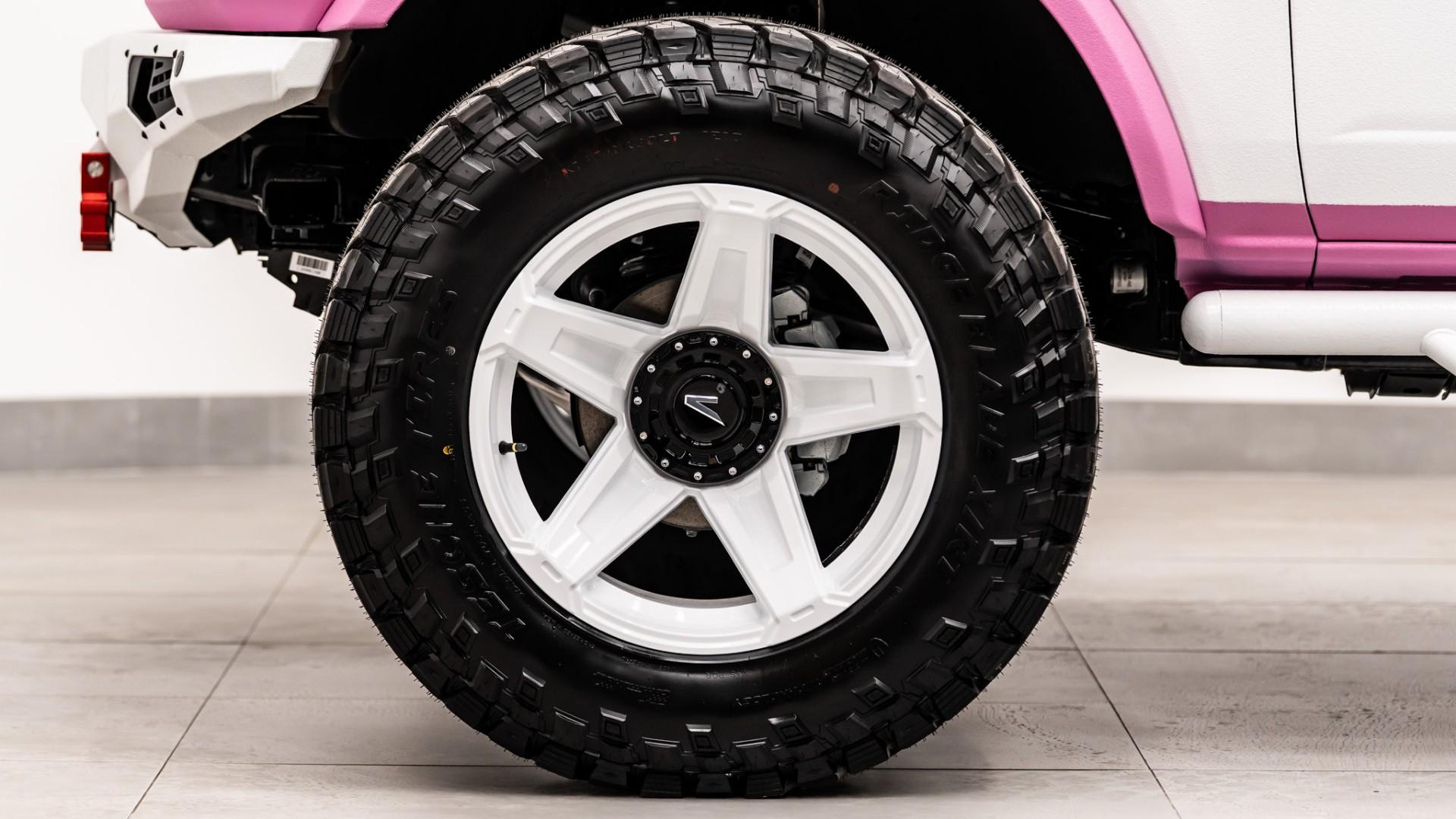 2026 FORD BRONCO in Pink, photo 16 of 53