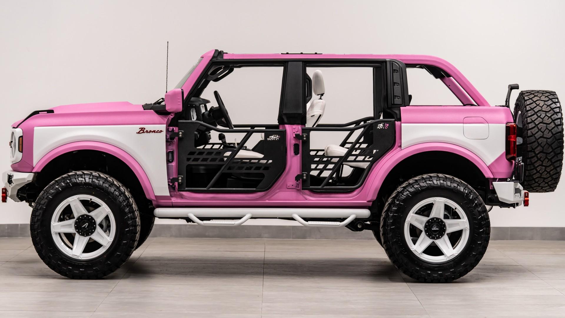 2026 FORD BRONCO in Pink, photo 30 of 53