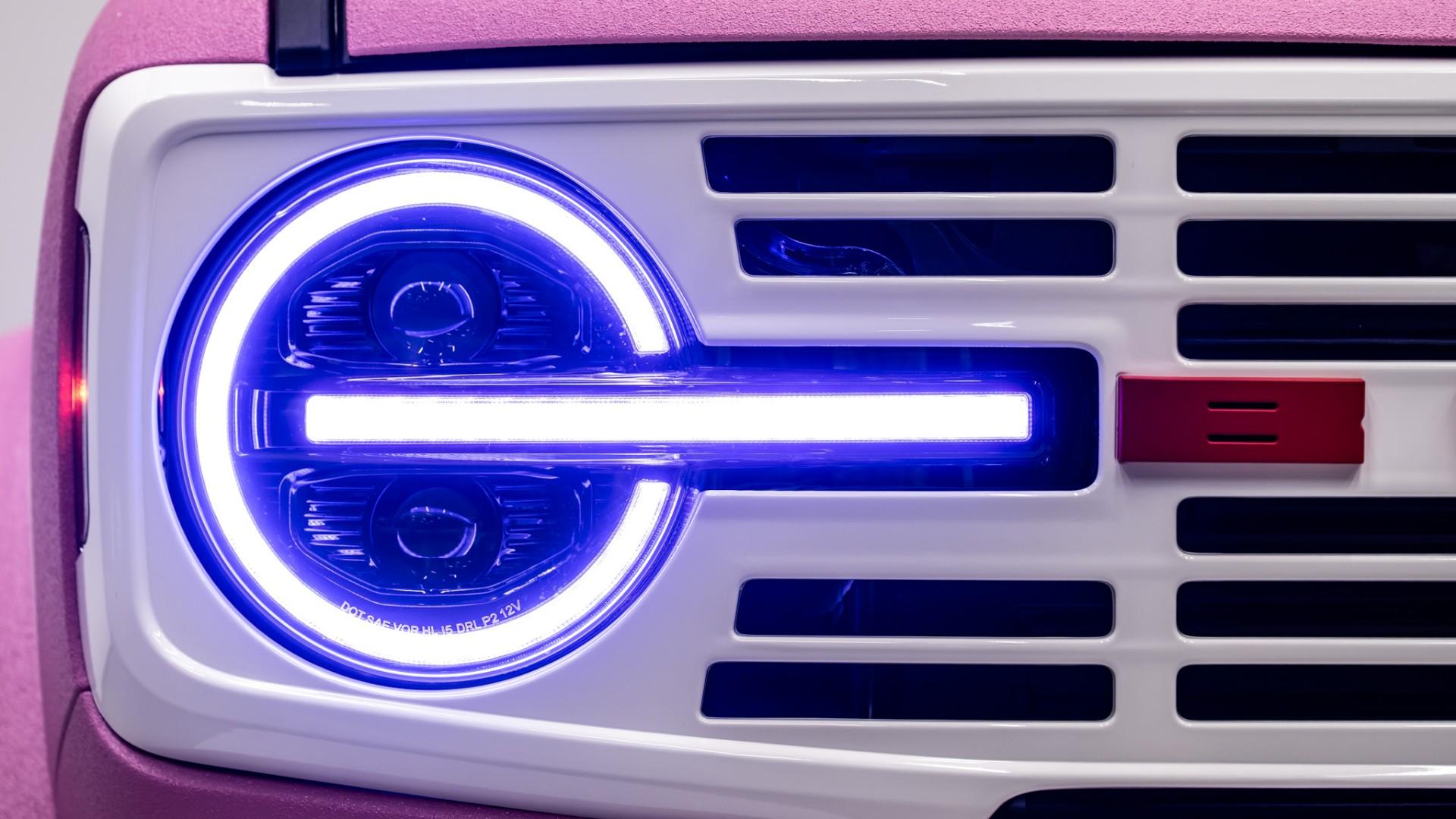 2026 FORD BRONCO in Pink, photo 23 of 53