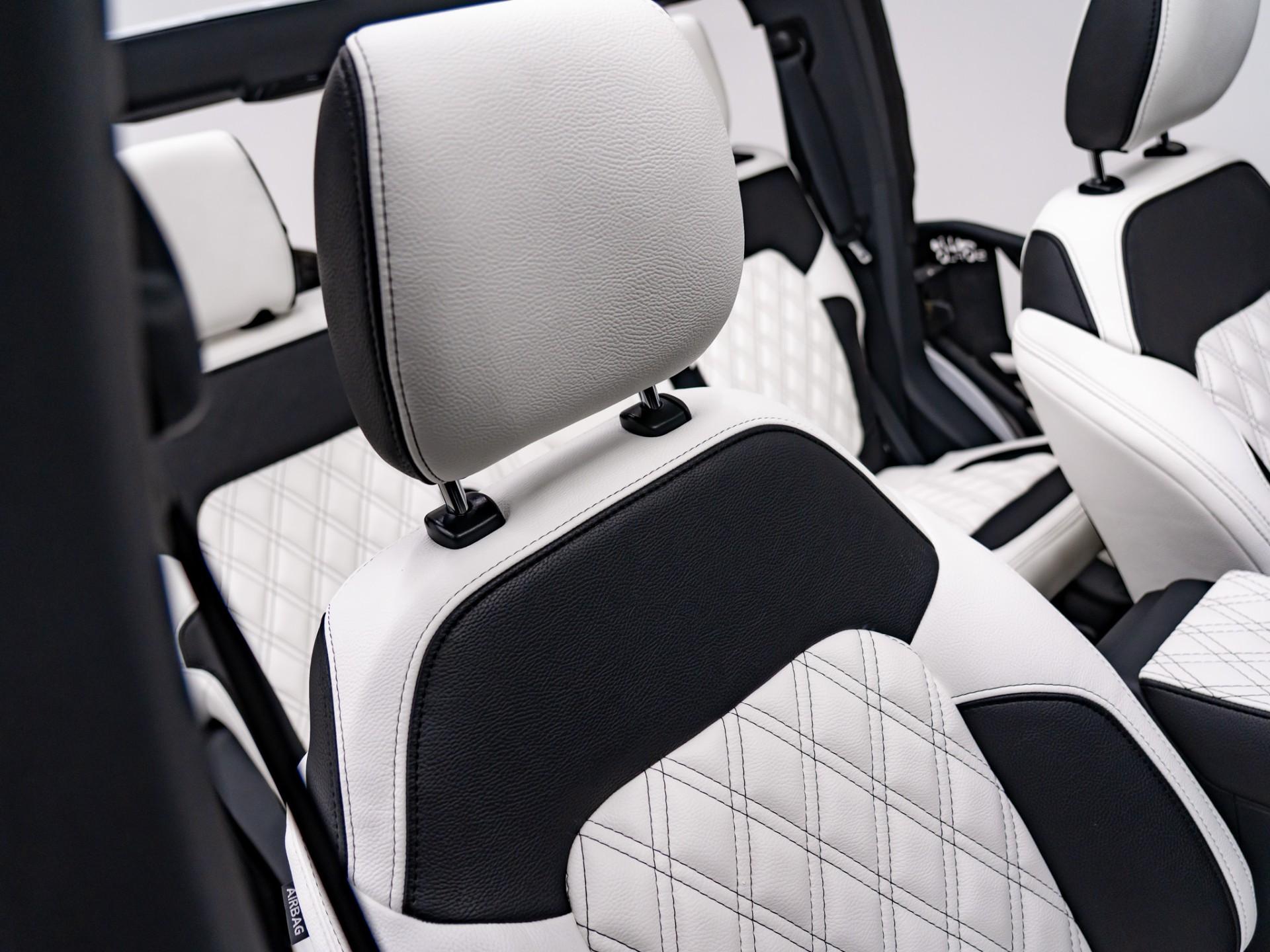 2026 FORD BRONCO 4X4 in Oxford White, photo 32 of 52