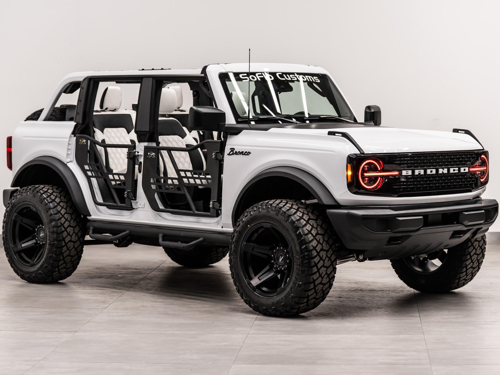 2026 FORD BRONCO 4X4 in Oxford White, photo 12 of 52