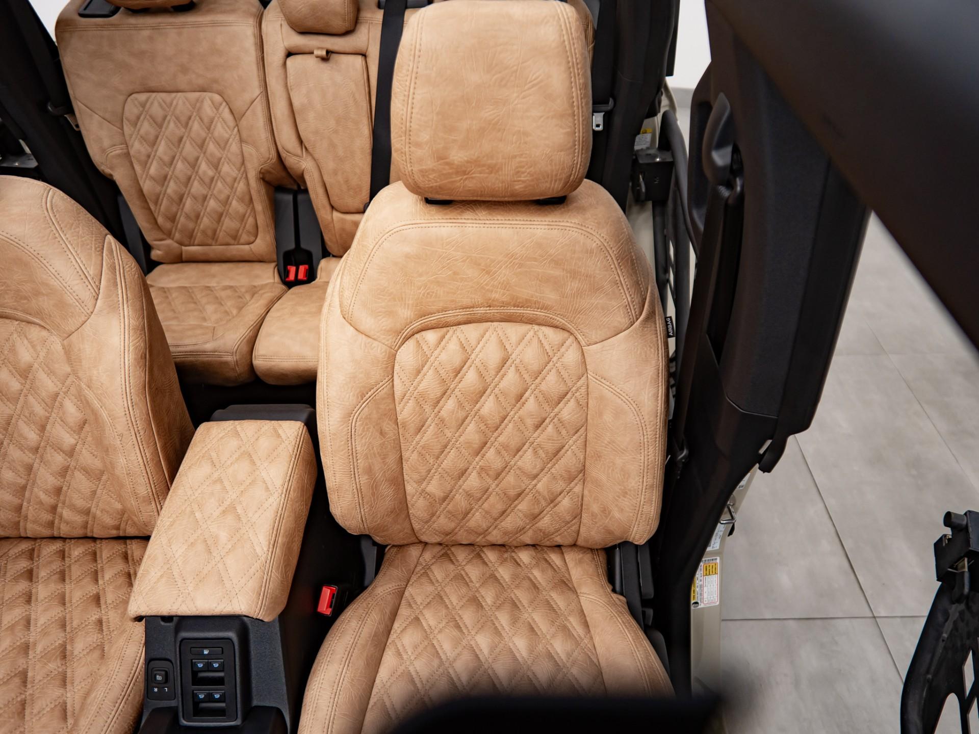 2026 FORD BRONCO 4X4 in Tan, photo 24 of 54