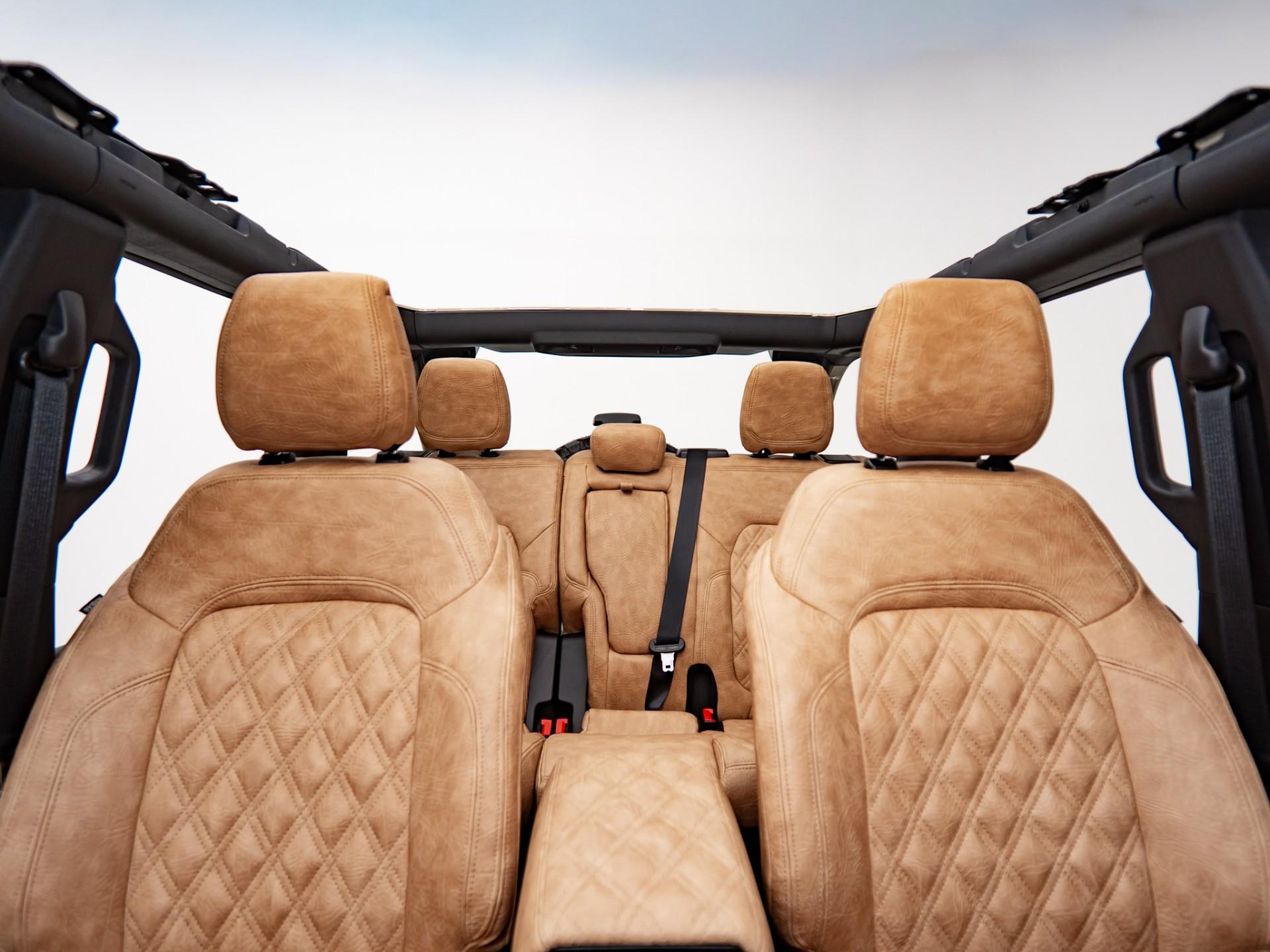 2026 FORD BRONCO 4X4 in Tan, photo 4 of 54