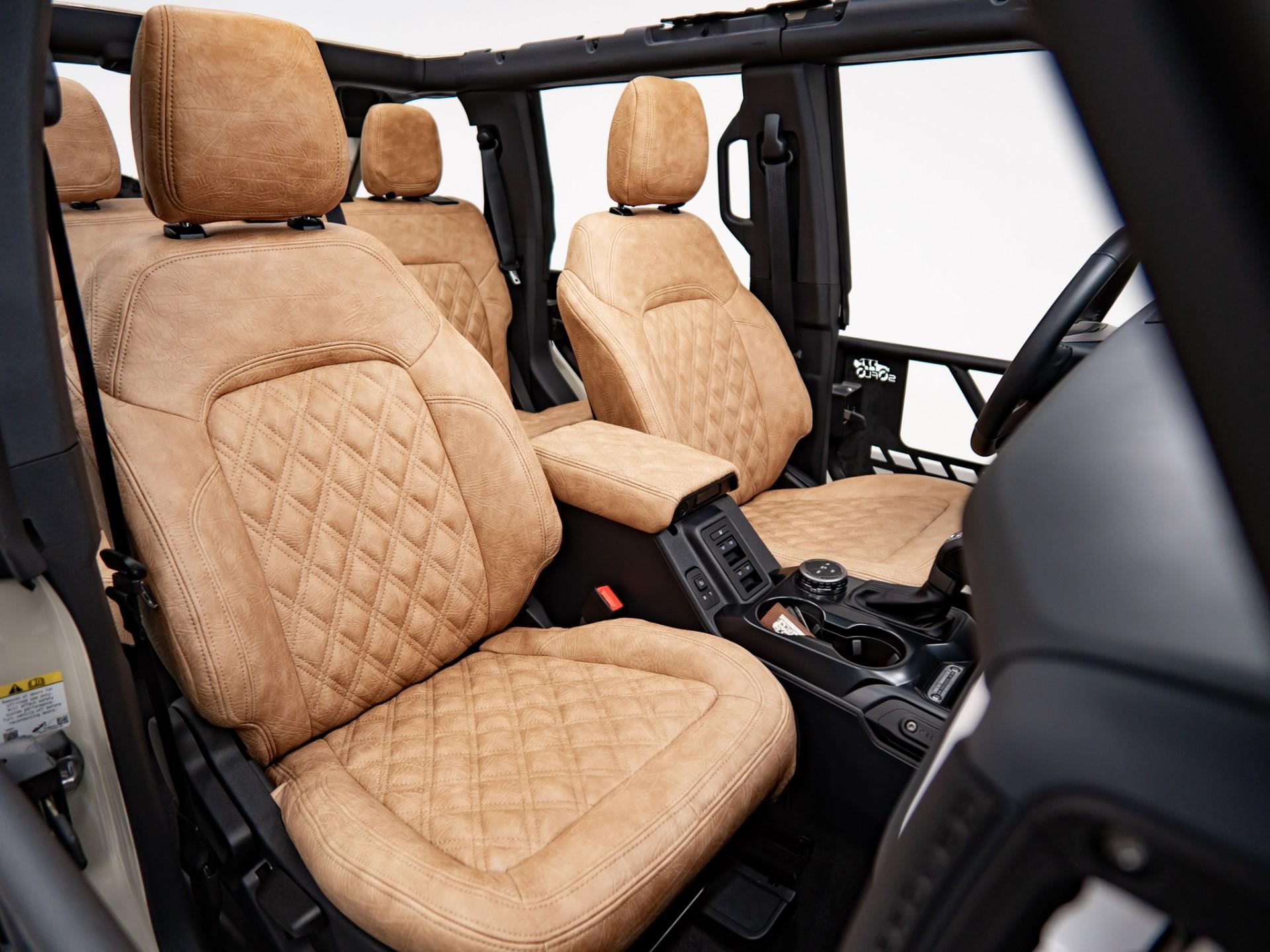 2026 FORD BRONCO 4X4 in Tan, photo 26 of 54