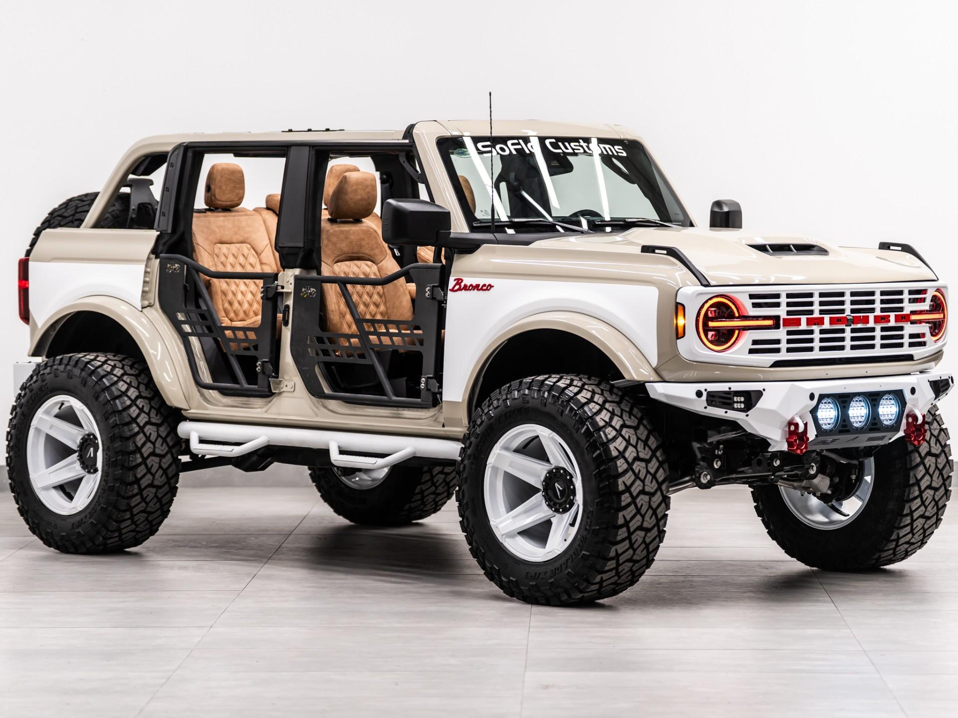 2026 FORD BRONCO 4X4 in Tan, photo 13 of 54