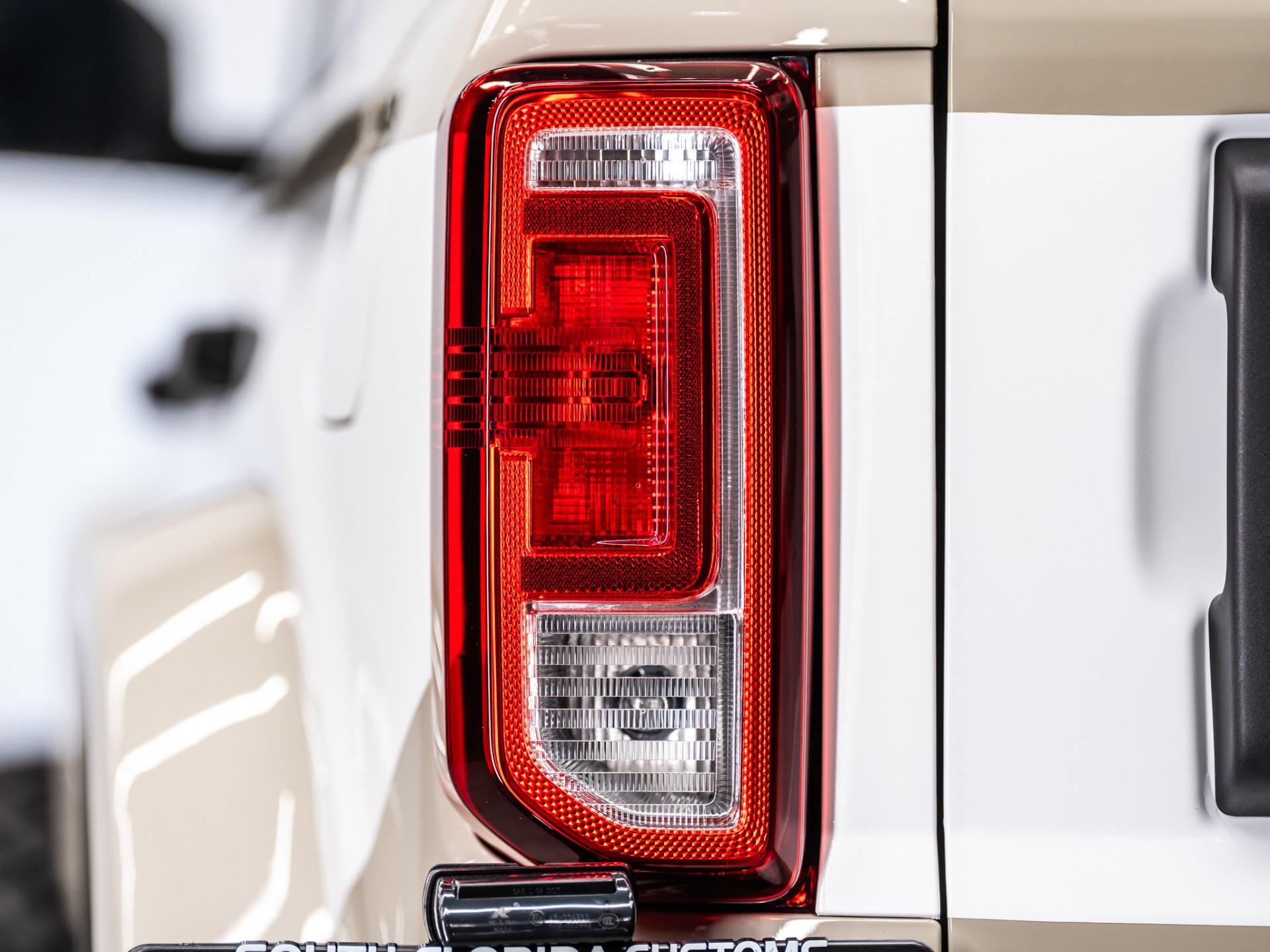 2026 FORD BRONCO 4X4 in Tan, photo 38 of 54