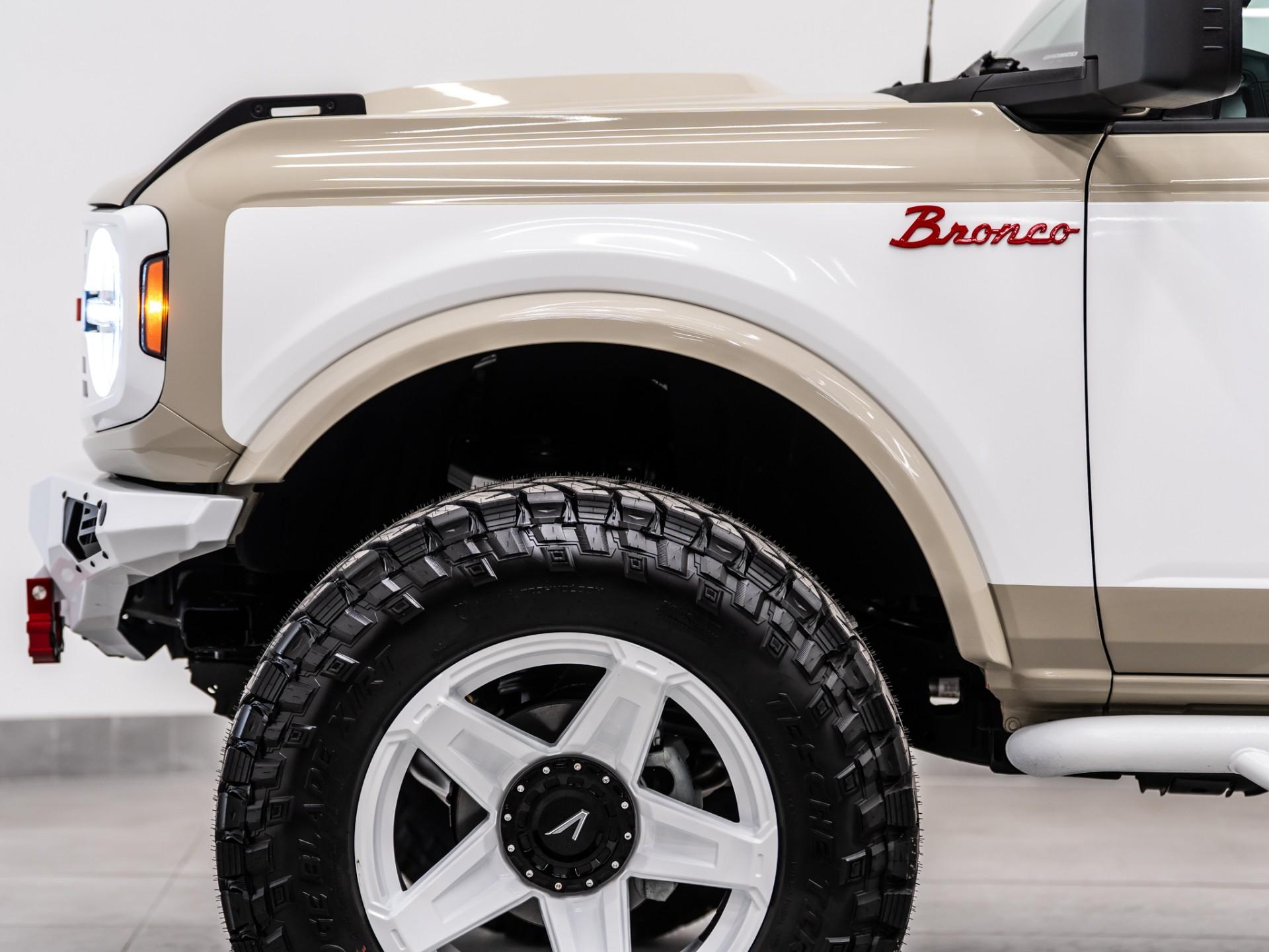 2026 FORD BRONCO 4X4 in Tan, photo 45 of 54