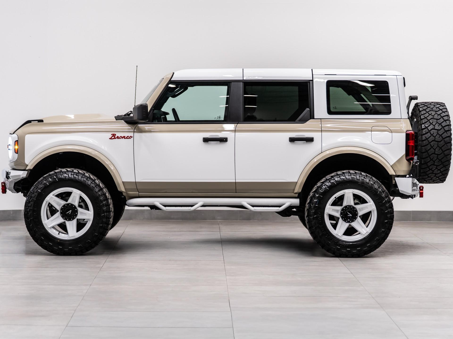 2026 FORD BRONCO 4X4 in Tan, photo 12 of 54