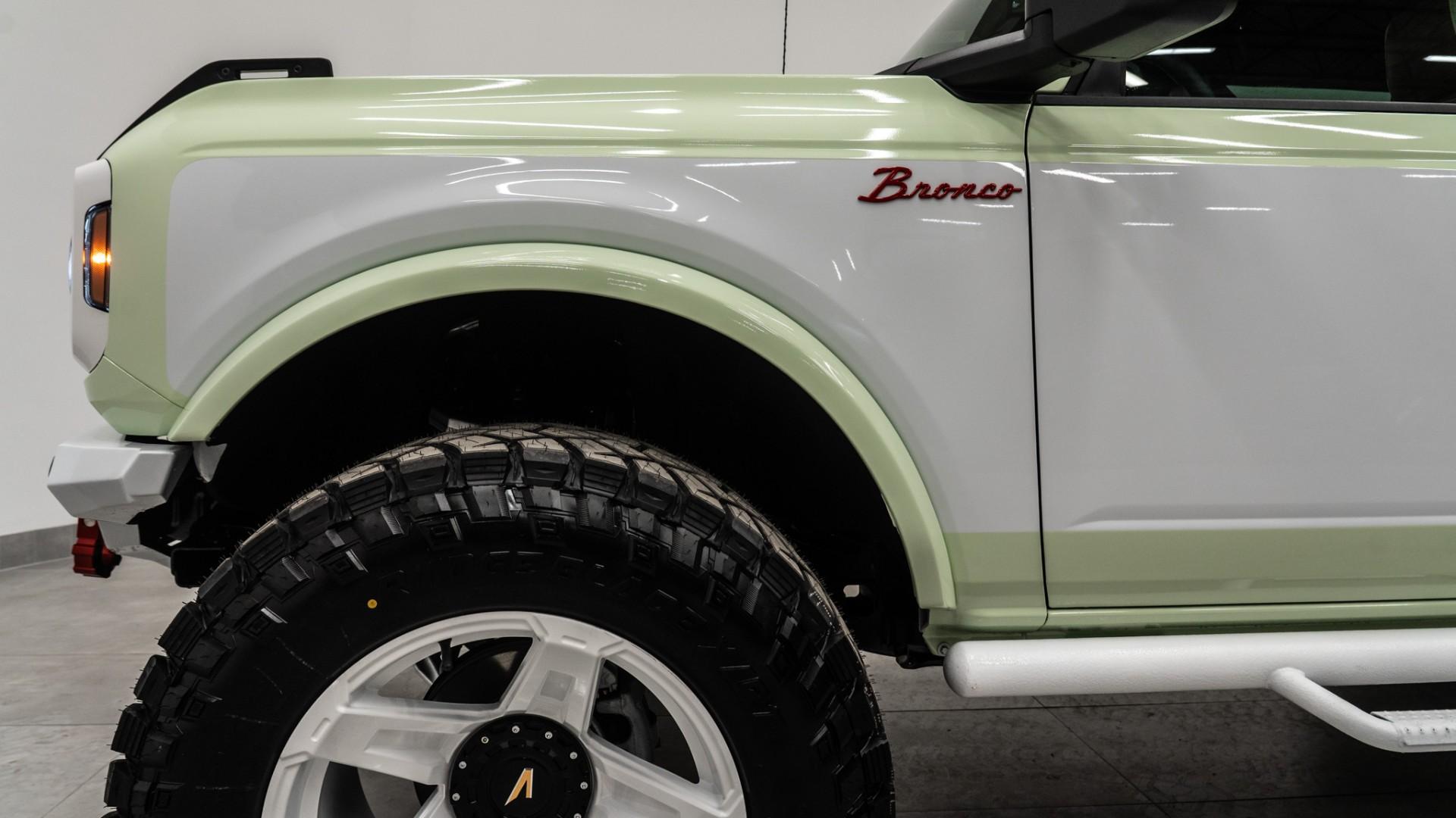2026 FORD BRONCO 4X4 in Green, photo 18 of 45
