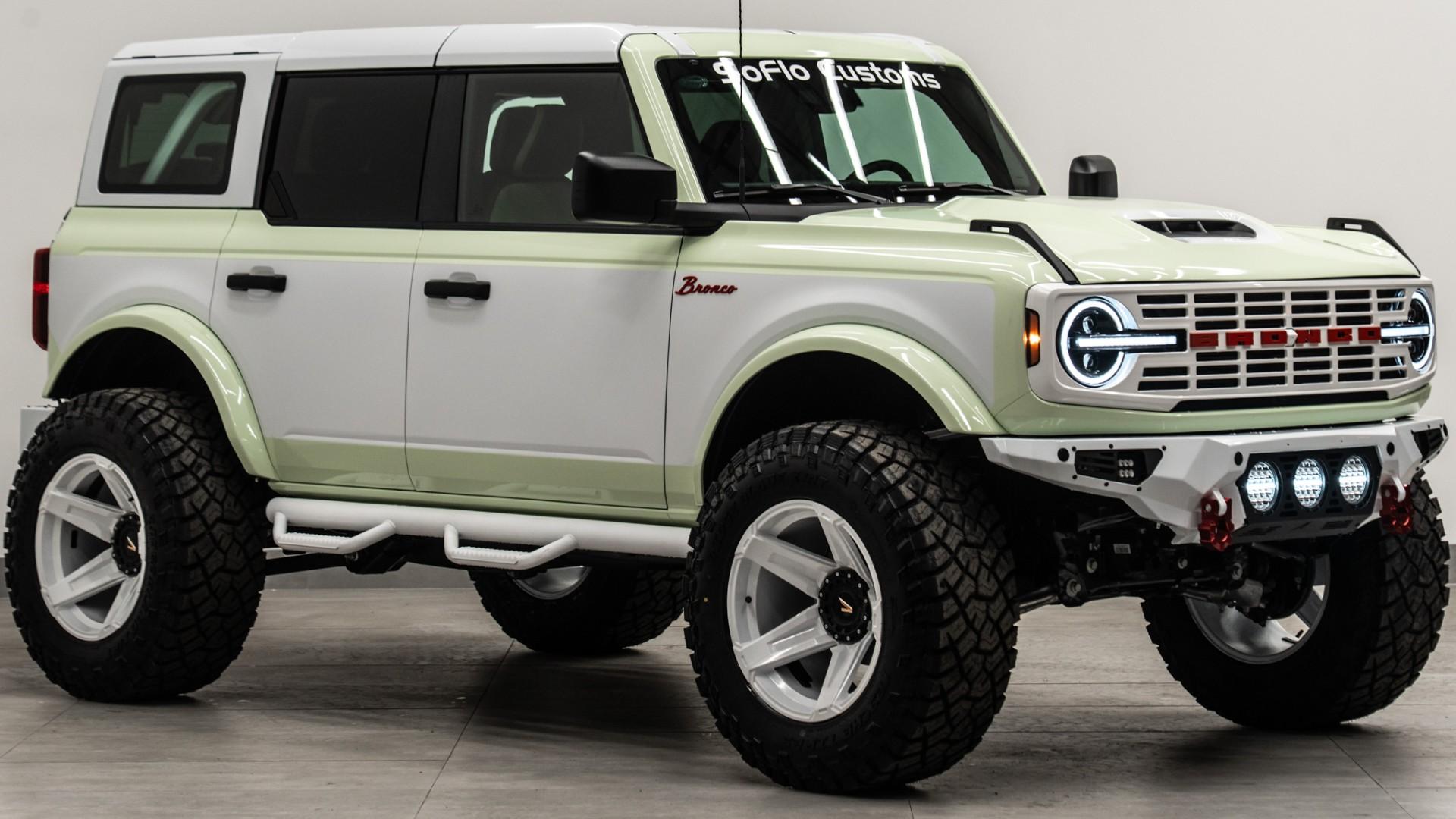 2026 FORD BRONCO 4X4 in Green, photo 4 of 45