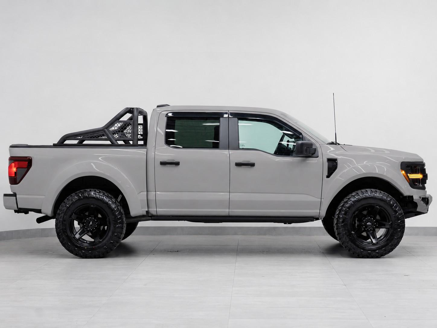 2024 FORD F-150 4X4 in Avalanche, photo 4 of 5