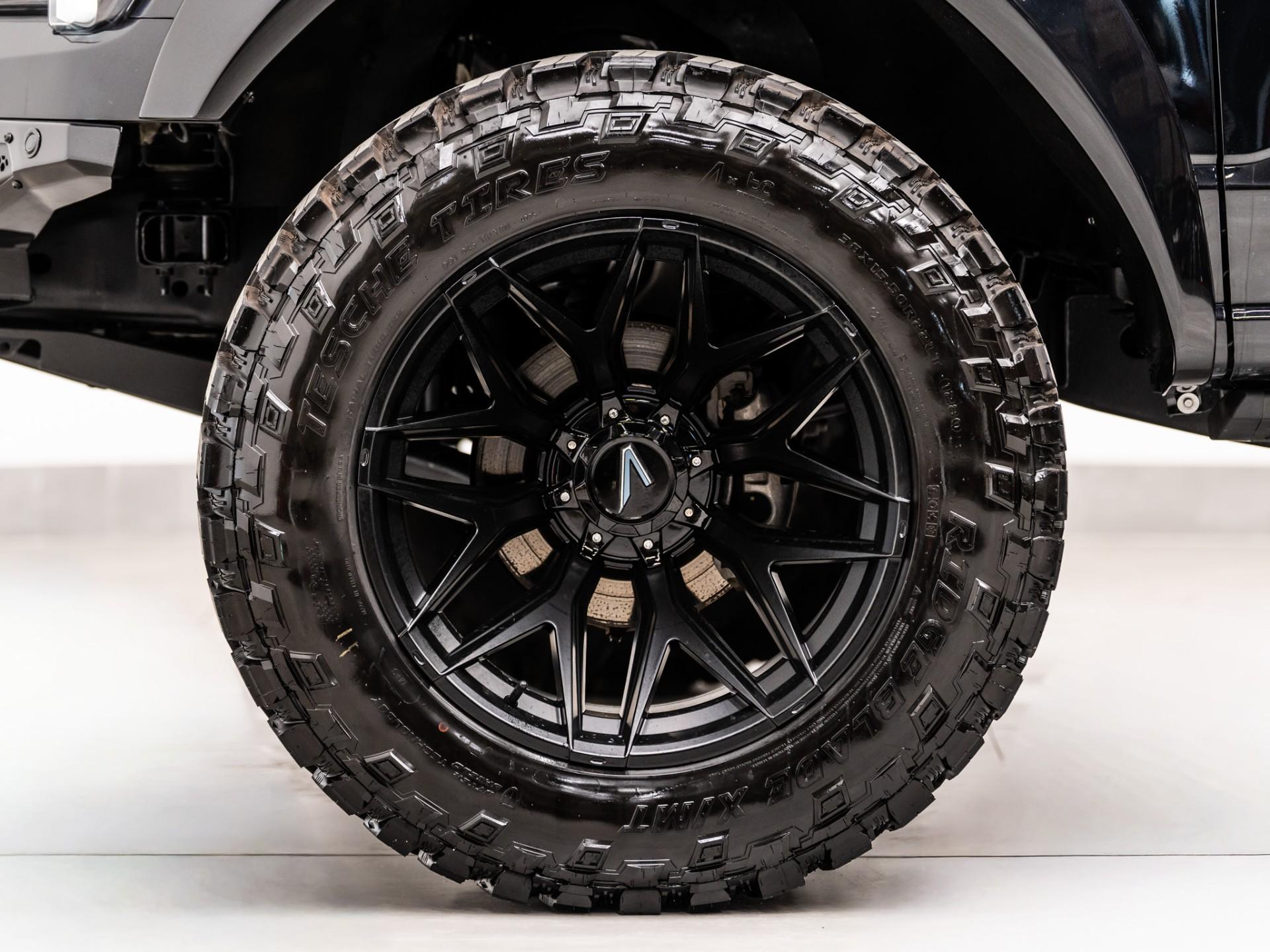 2024 FORD F-150 LARIAT in Agate Black Metallic, photo 15 of 52