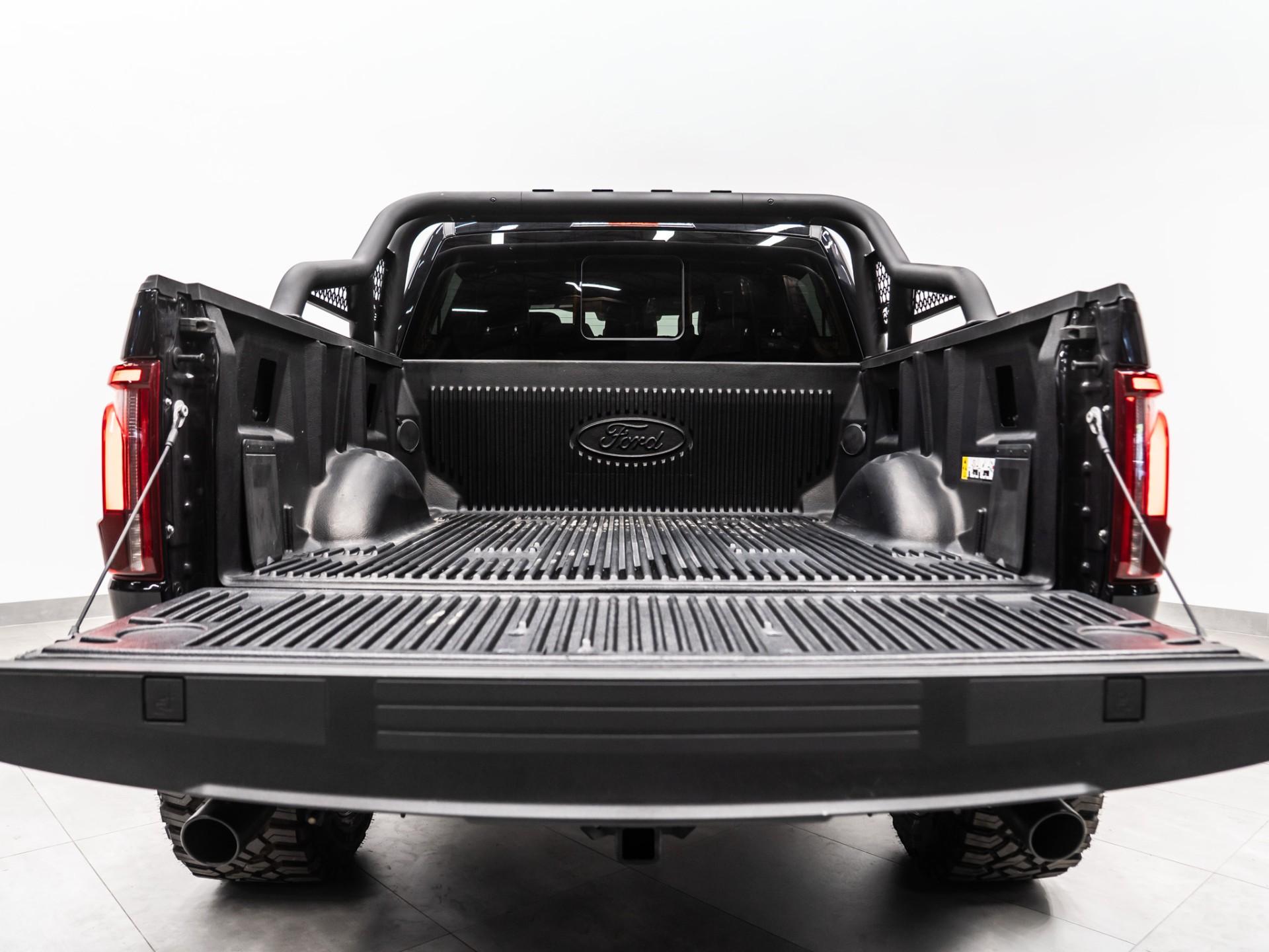 2024 FORD F-150 LARIAT in Agate Black Metallic, photo 10 of 52