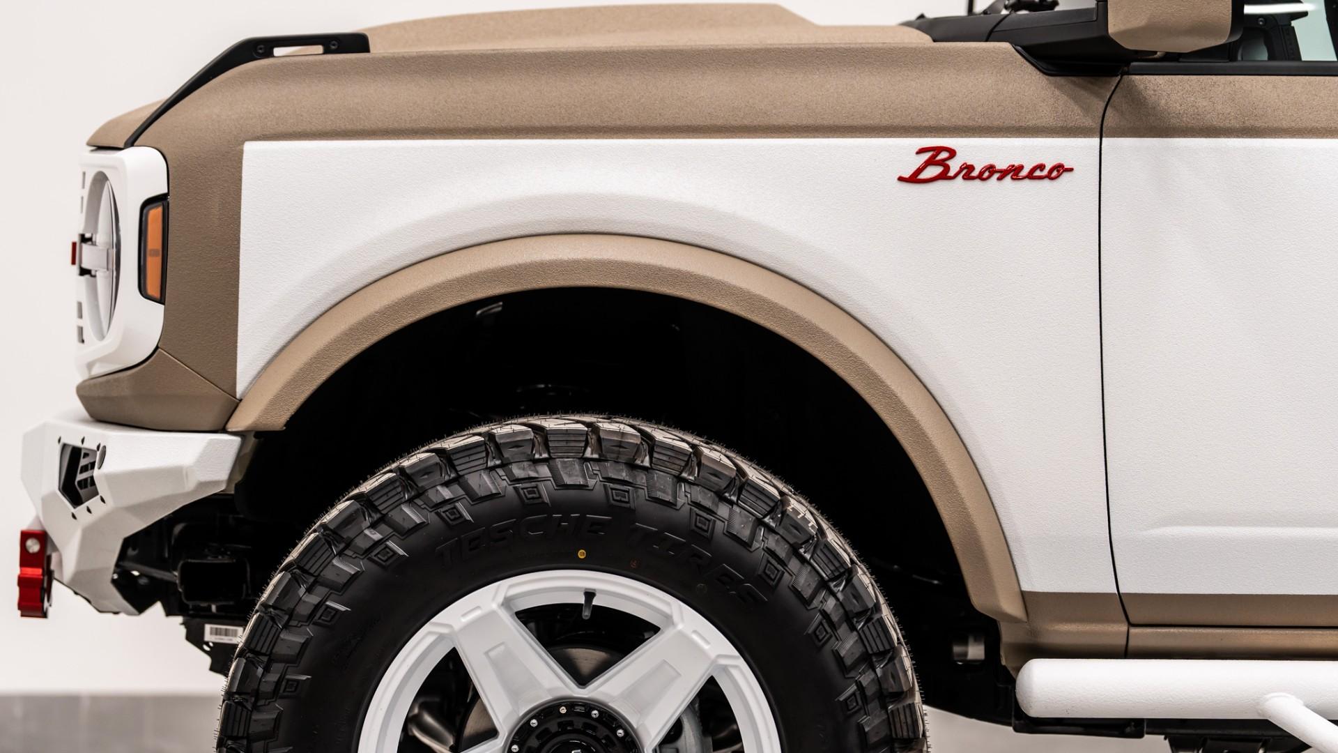 2025 FORD BRONCO in Tan, photo 18 of 58