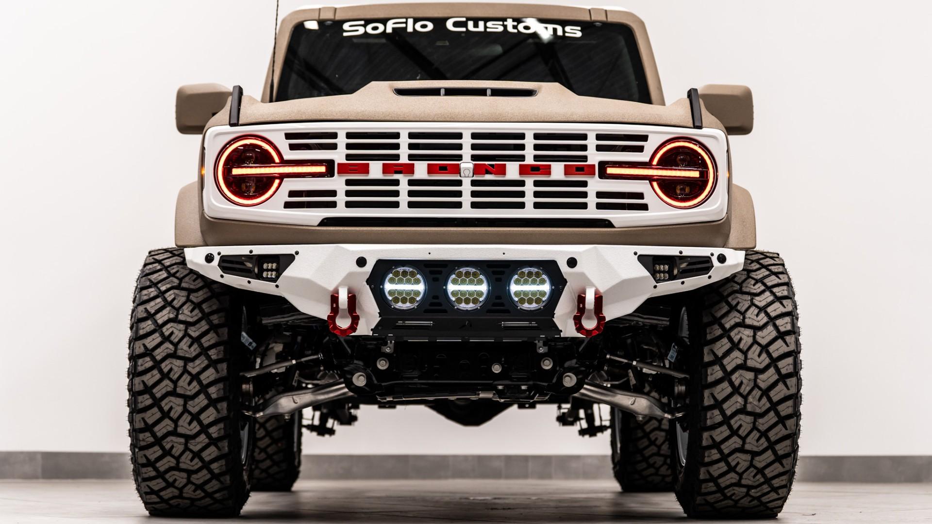 2025 FORD BRONCO in Tan, photo 23 of 58