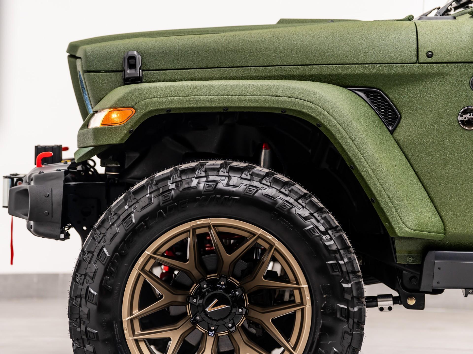 2023 JEEP GLADIATOR 4X4 in Green, photo 19 of 55