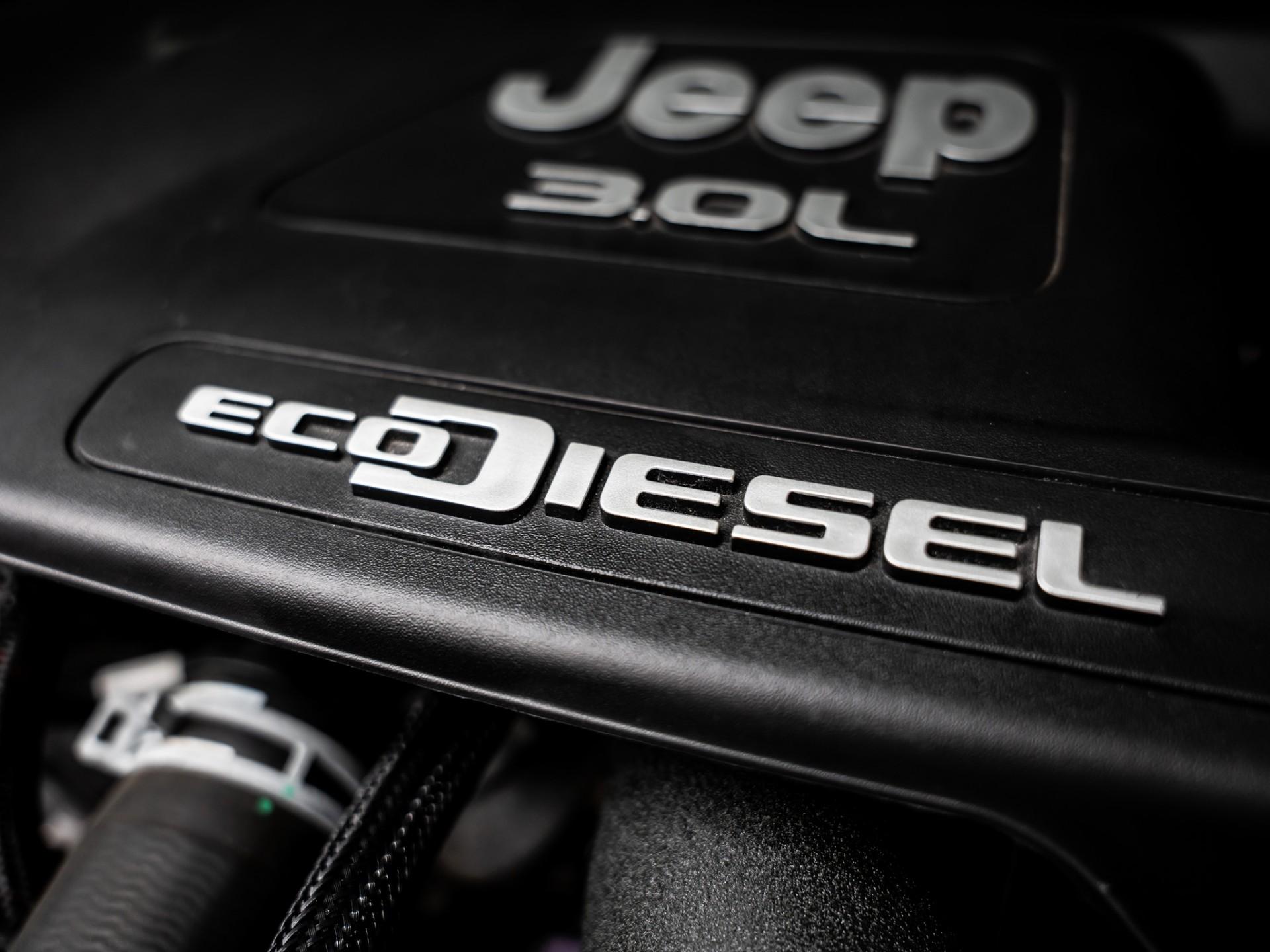 2023 JEEP GLADIATOR 4X4 in Green, photo 53 of 55