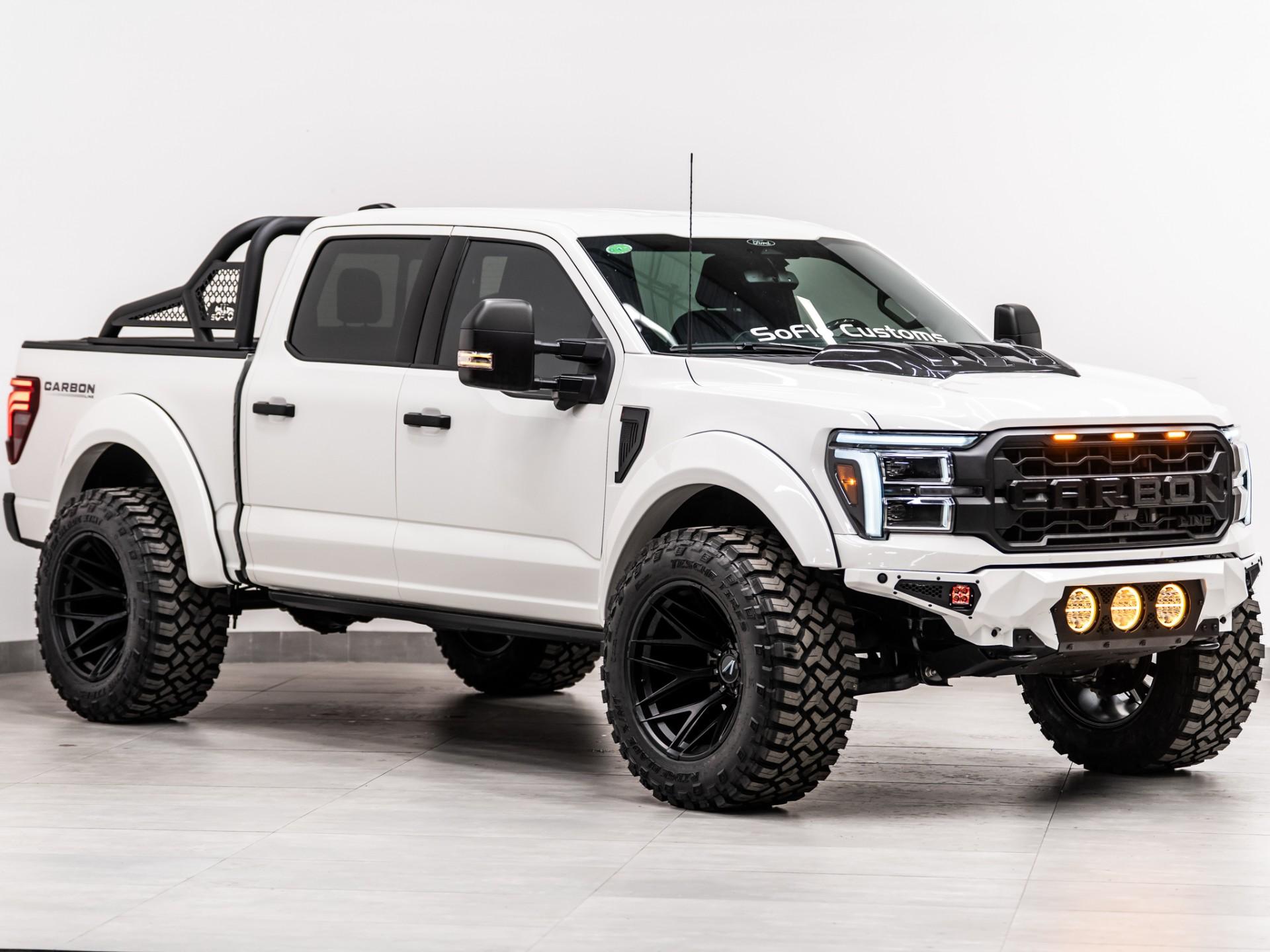 2025 FORD F-150 4X4 LARIAT in Star White Metallic Tri-coat, photo 4 of 5