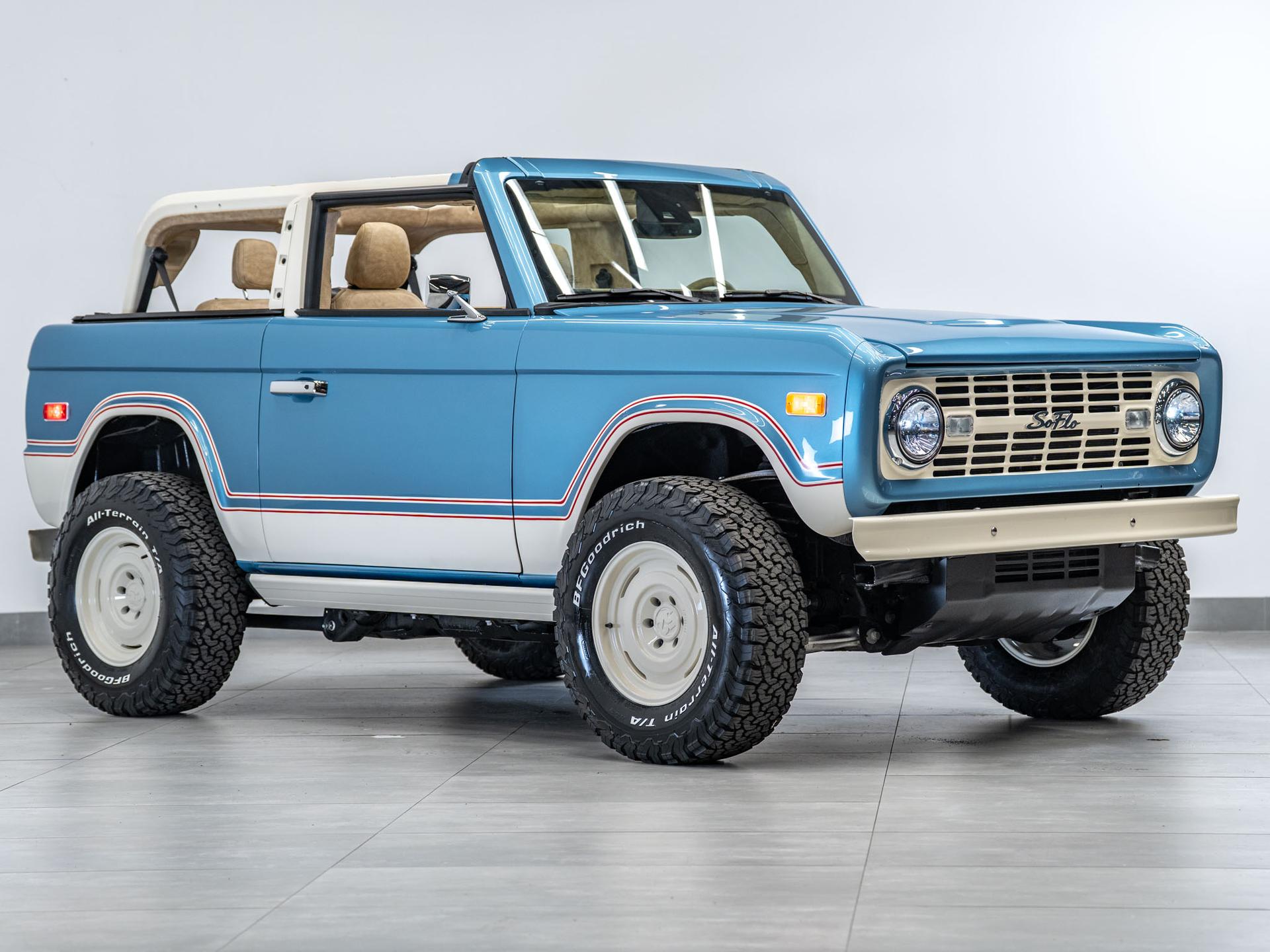 2026 FORD BRONCO in Blue, photo 9 of 36