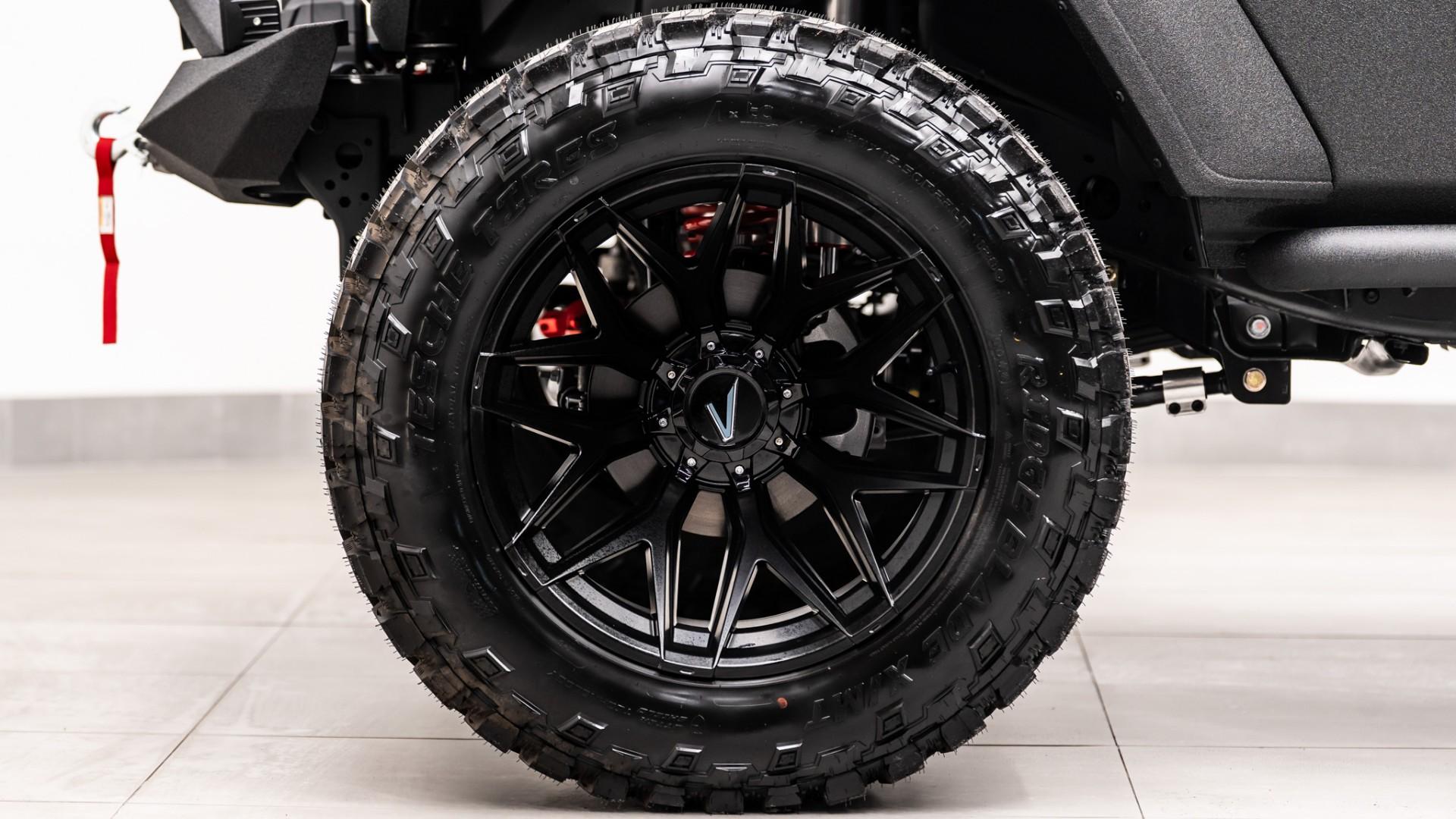 2026 JEEP GLADIATOR 4X4 in Black, photo 20 of 56