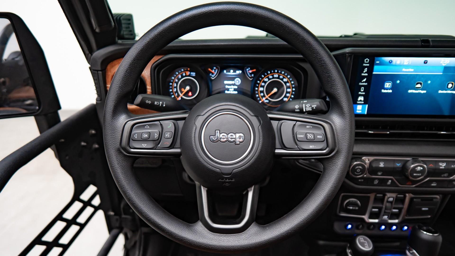 2026 JEEP GLADIATOR 4X4 in Black, photo 48 of 56