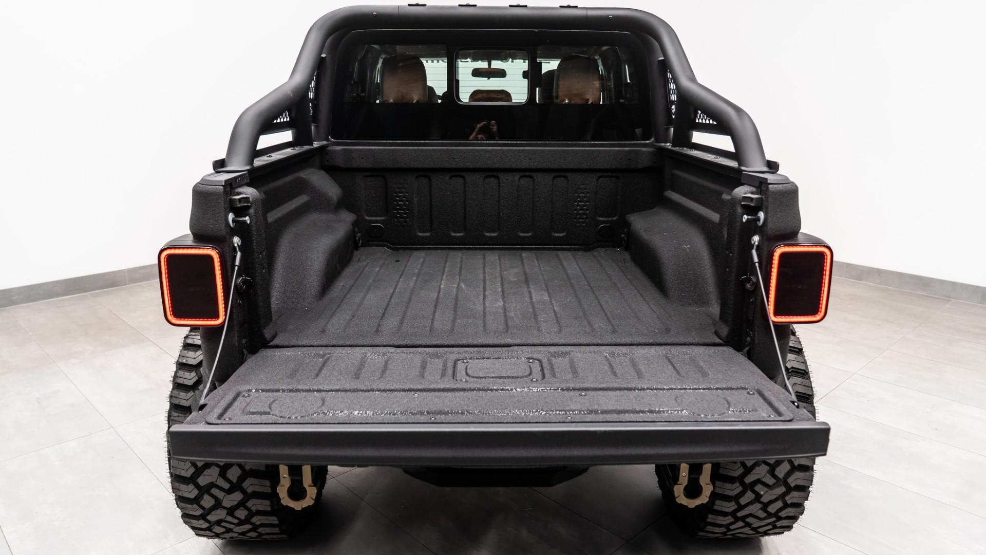 2026 JEEP GLADIATOR 4X4 in Black, photo 12 of 56