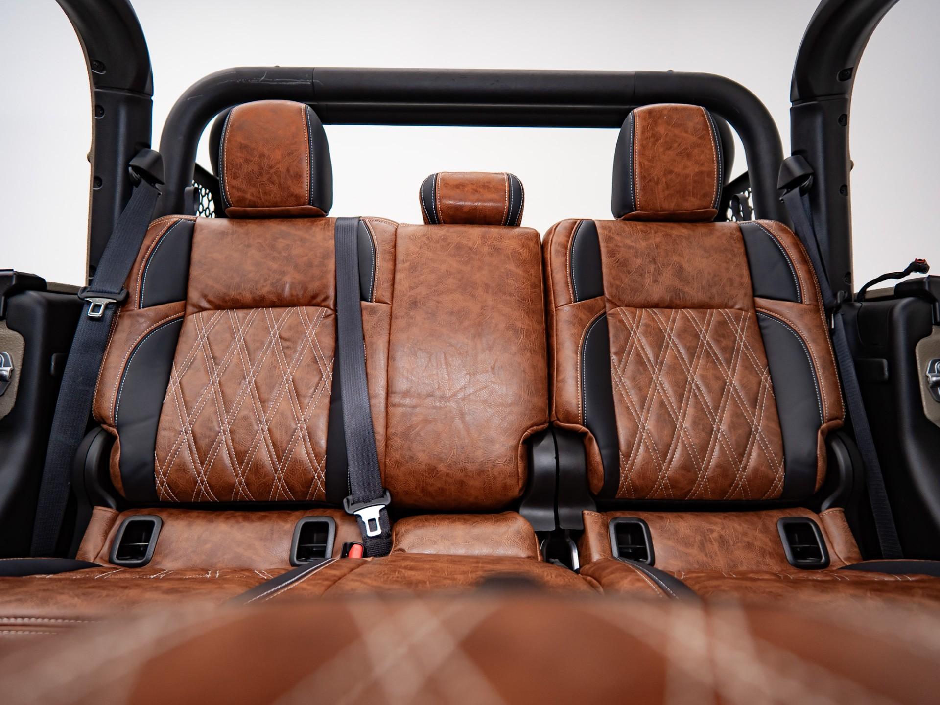 2026 JEEP GLADIATOR 4X4 in Tan, photo 18 of 60