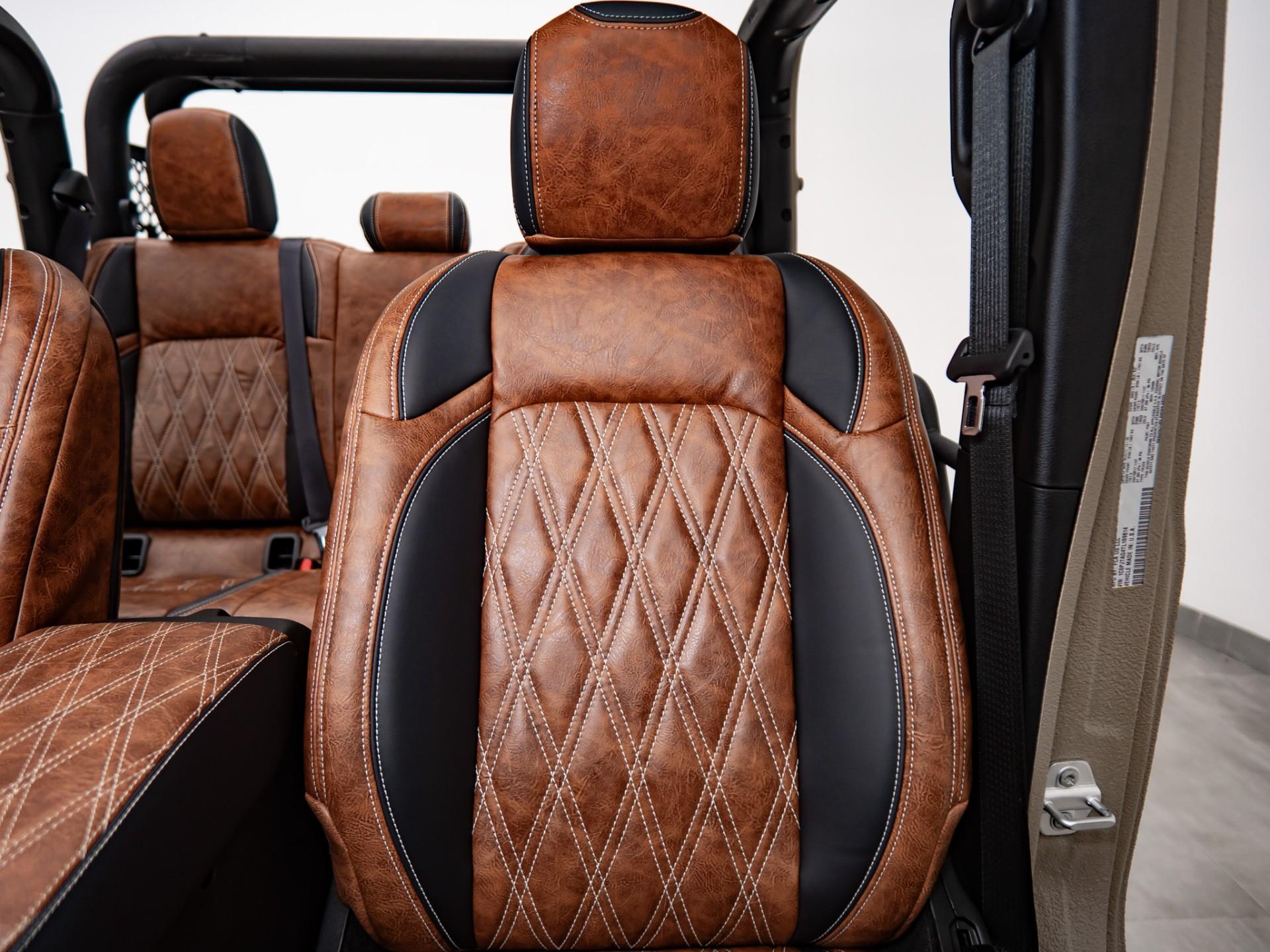 2026 JEEP GLADIATOR 4X4 in Tan, photo 21 of 60