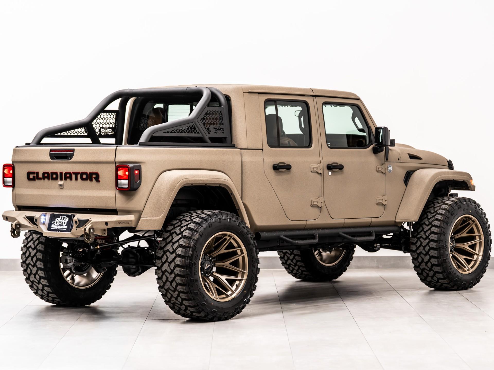 2026 JEEP GLADIATOR 4X4 in Tan, photo 8 of 60